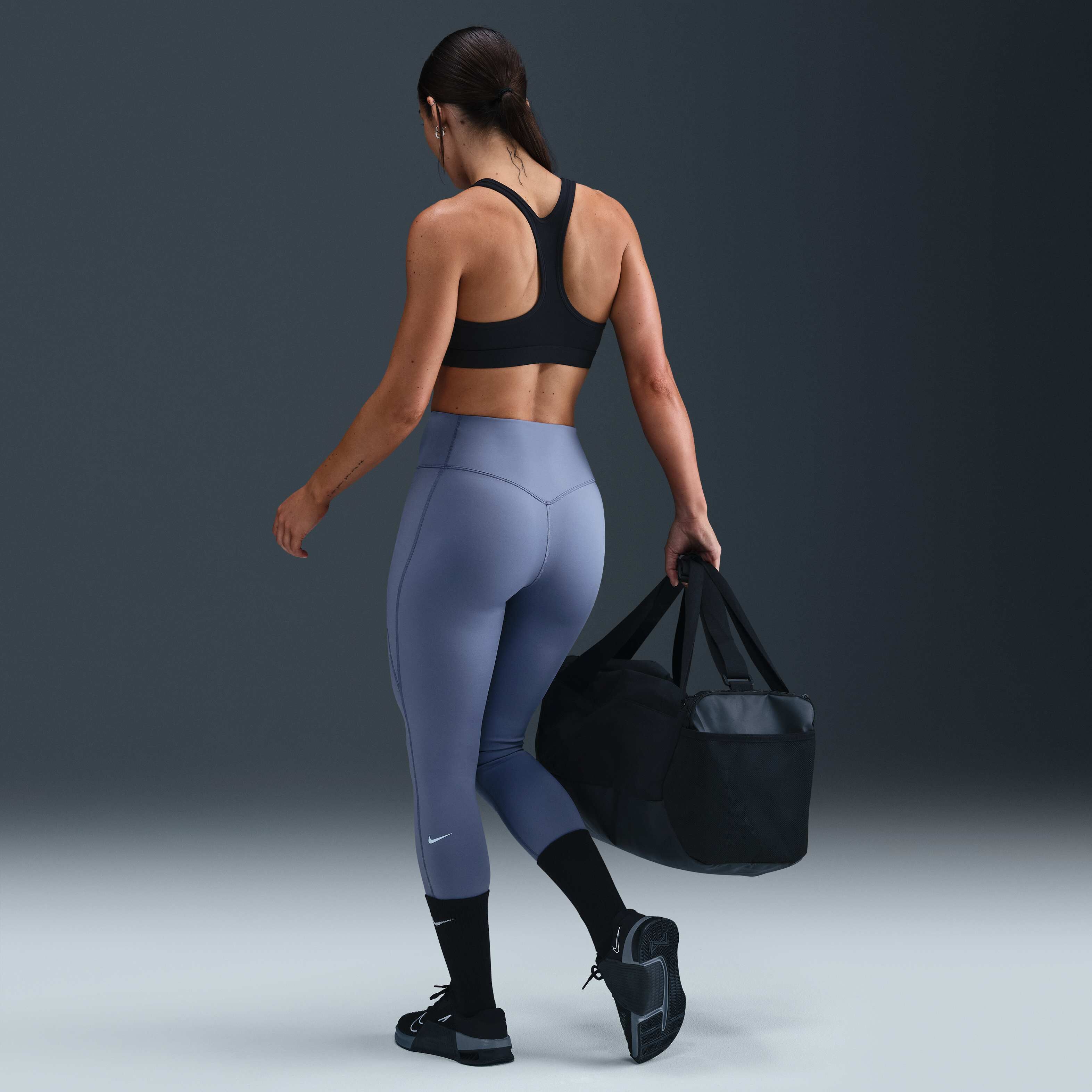 Nike Universa image number 3