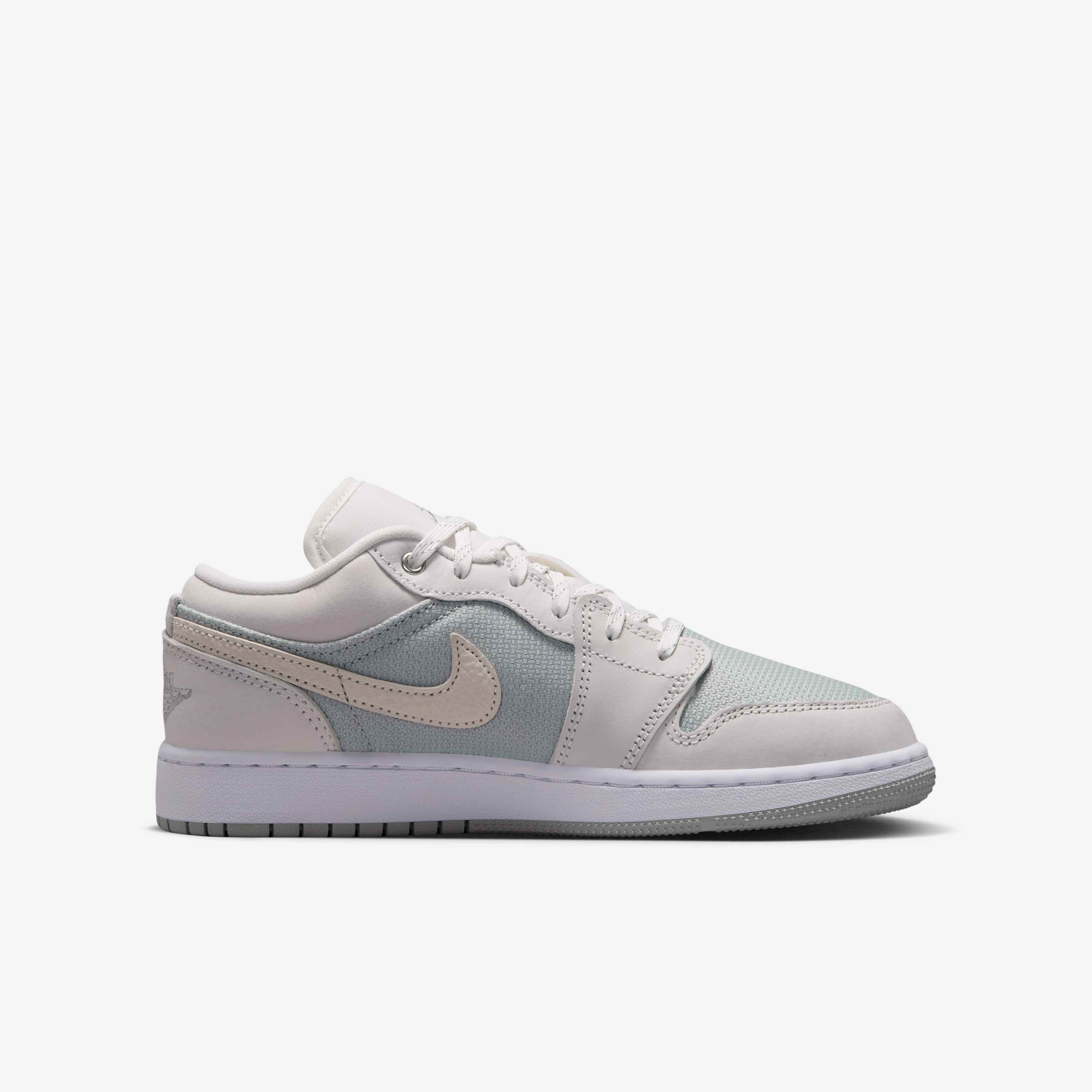 Air Jordan 1 Low SE image number 2