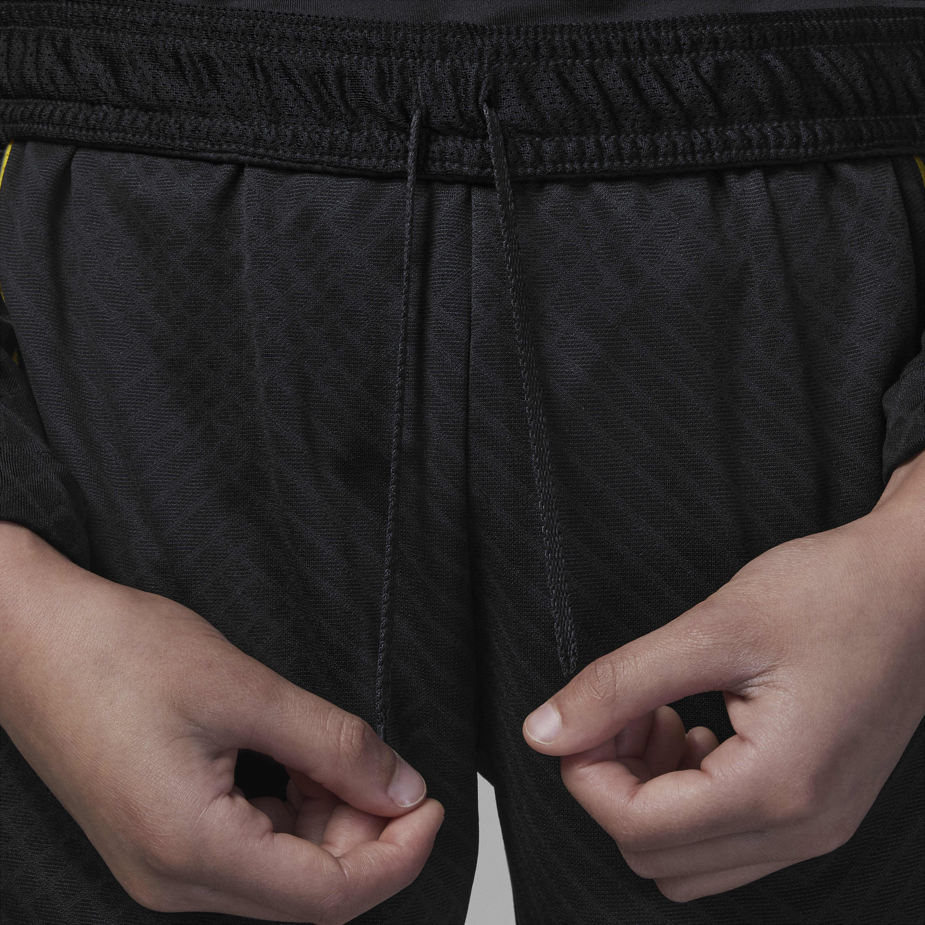 Paris Saint-Germain Strike image number 5