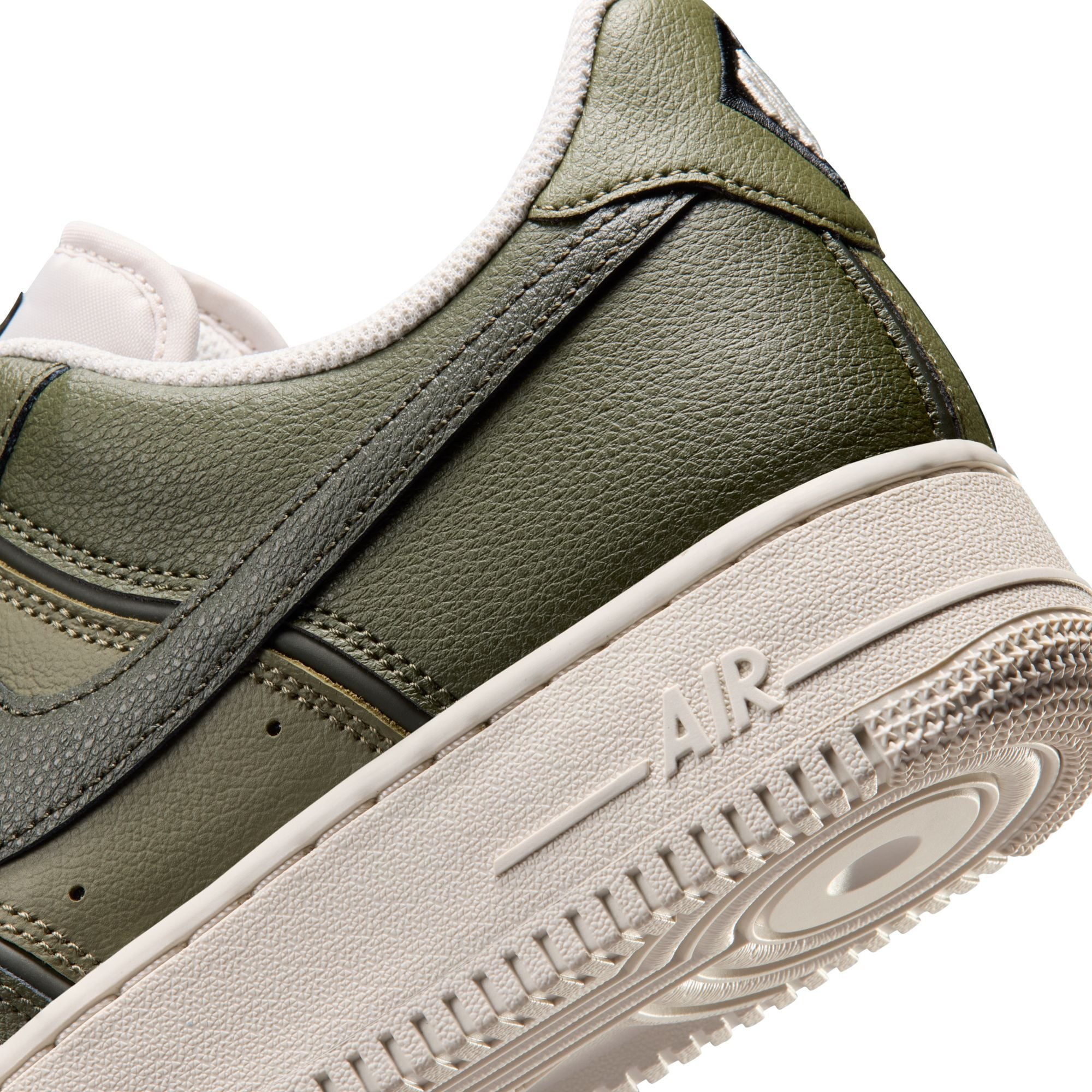 Nike Air Force 1 '07 LV8  image number 10