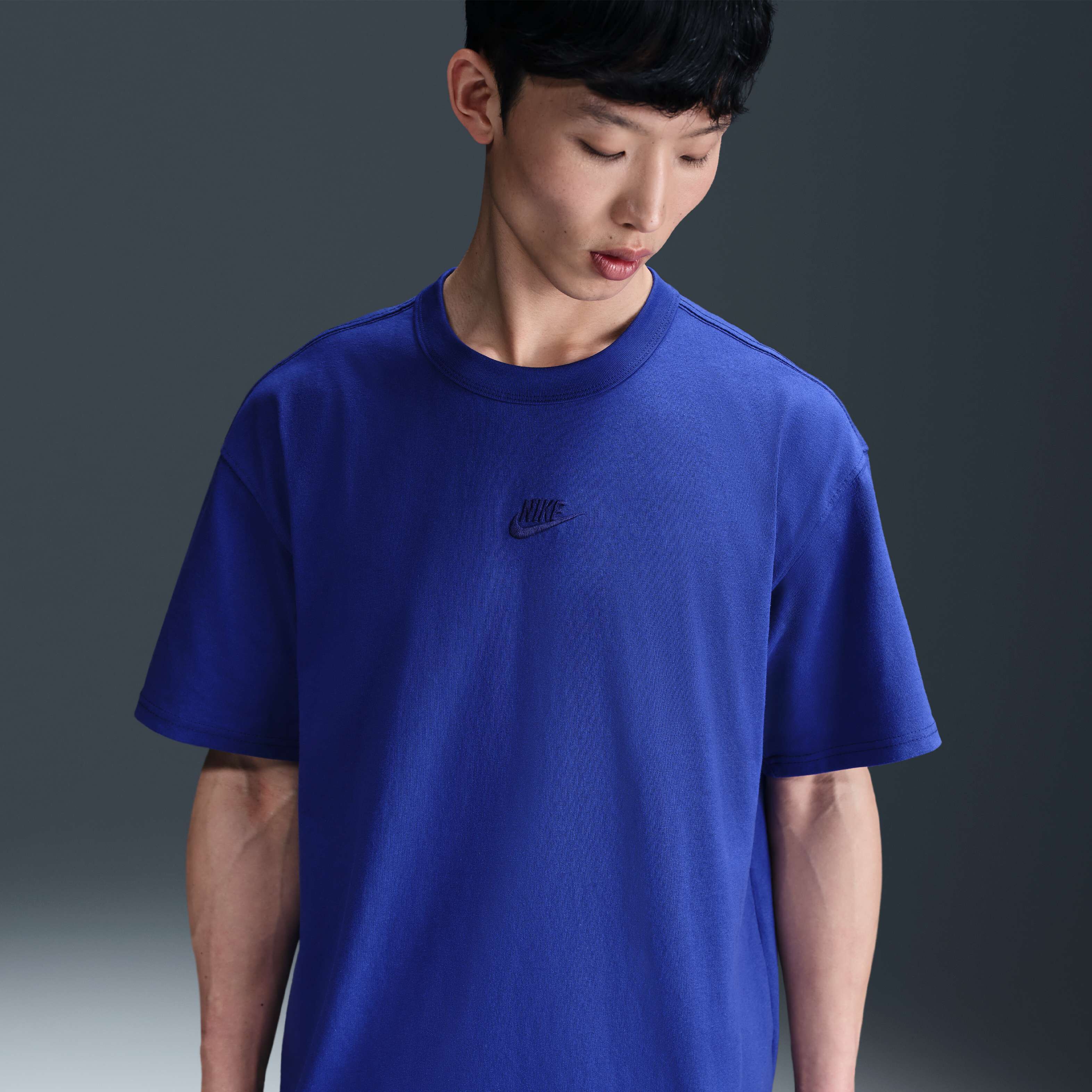 Nike Sportswear Premium Essentials image number 0