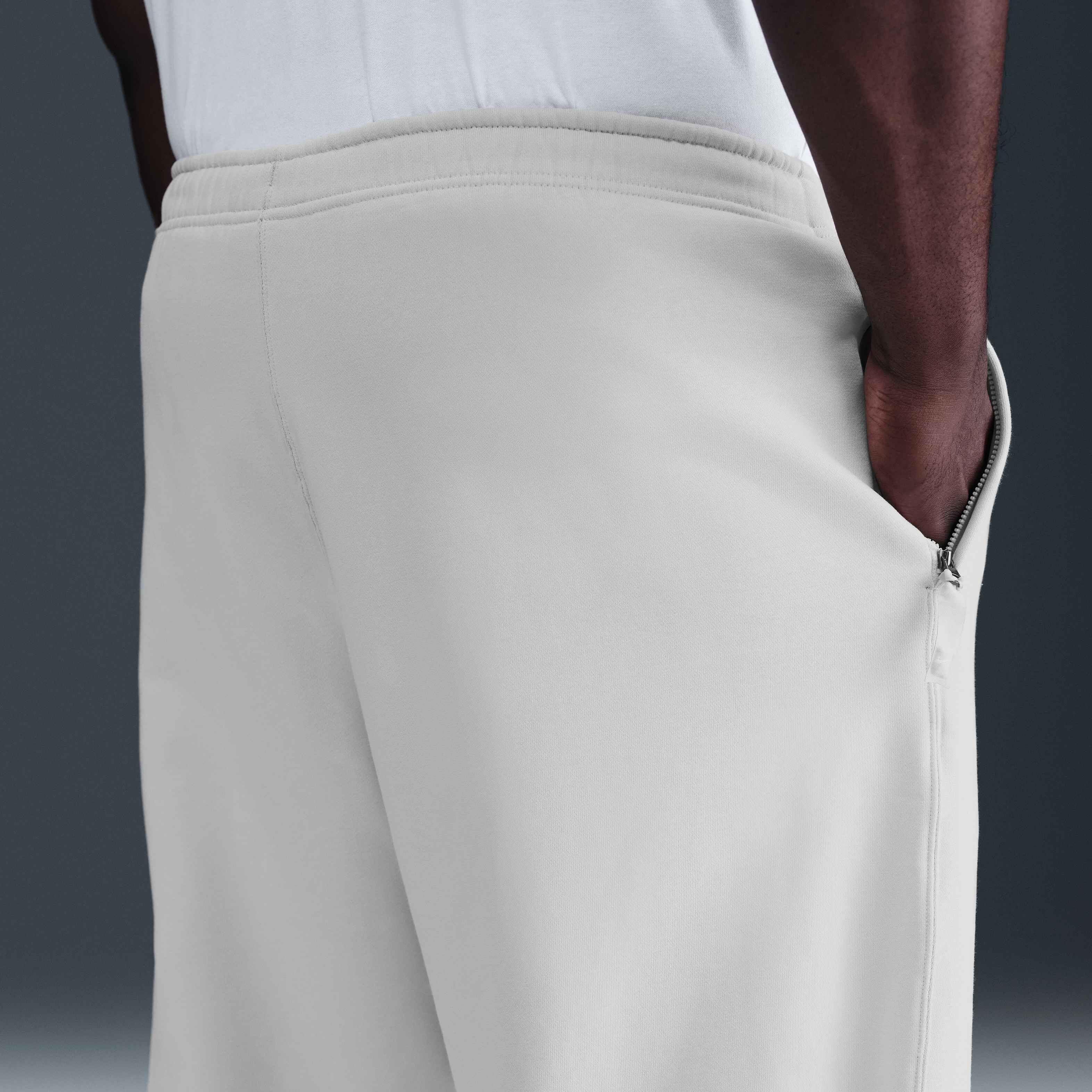 Nike Solo Swoosh image number 8