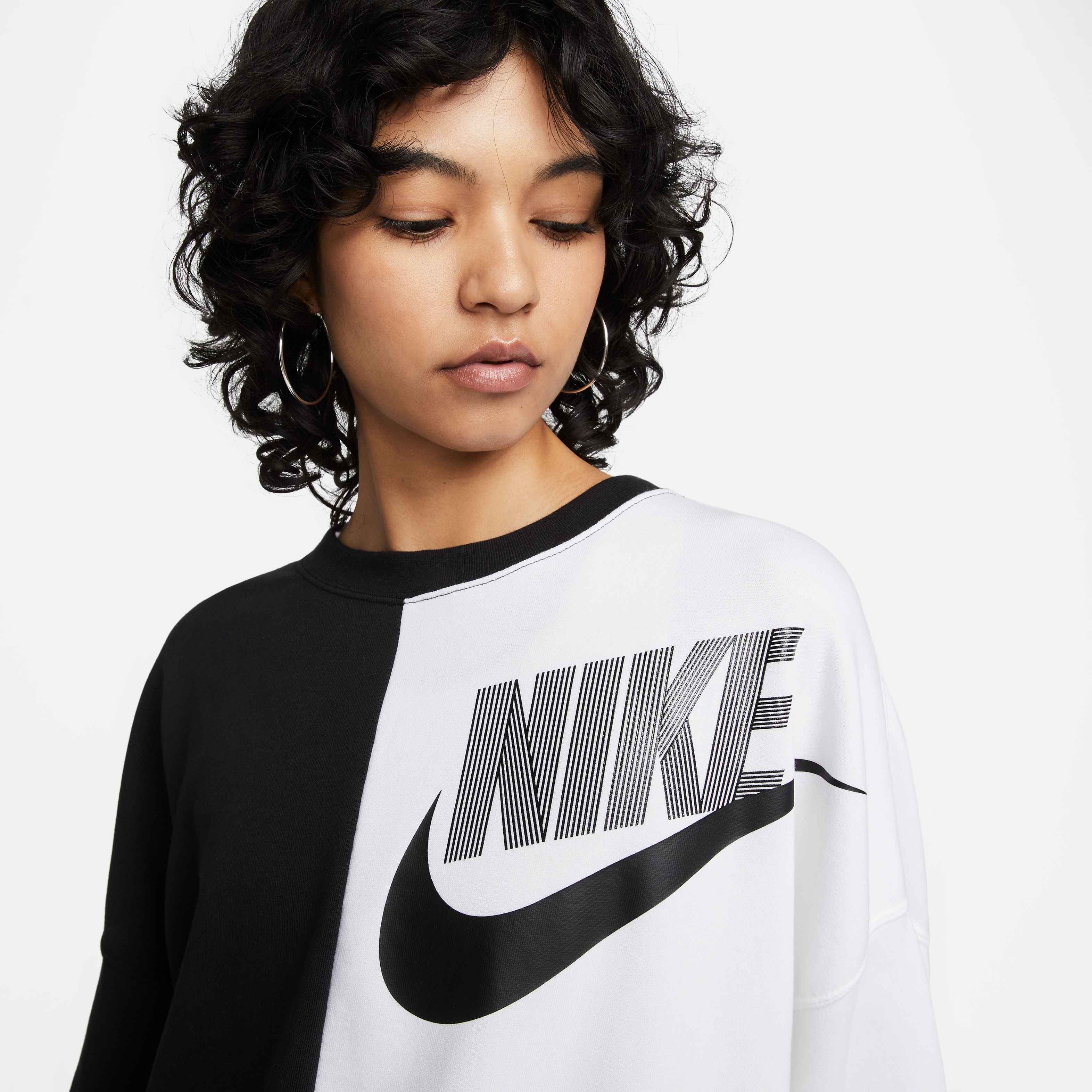 Nike Sportswear image number 2