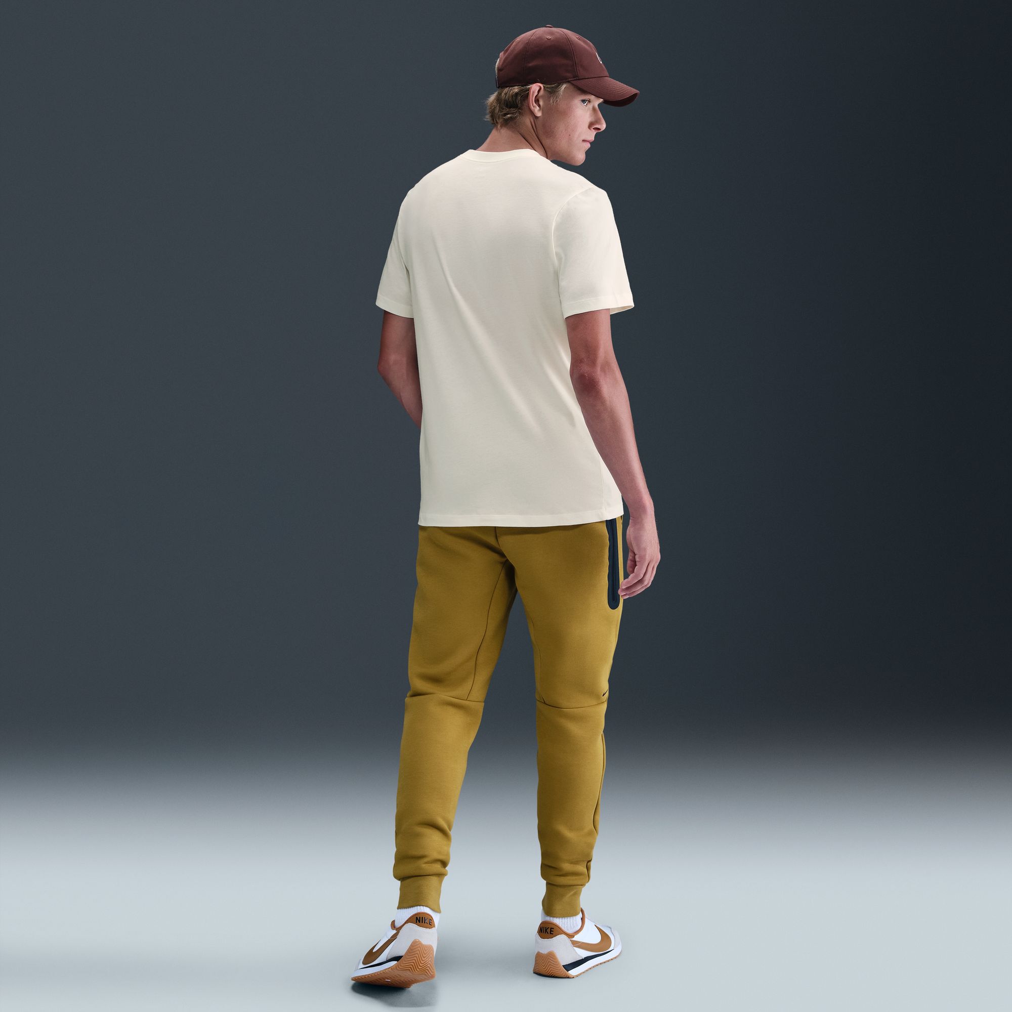 Nike Sportswear image number 4