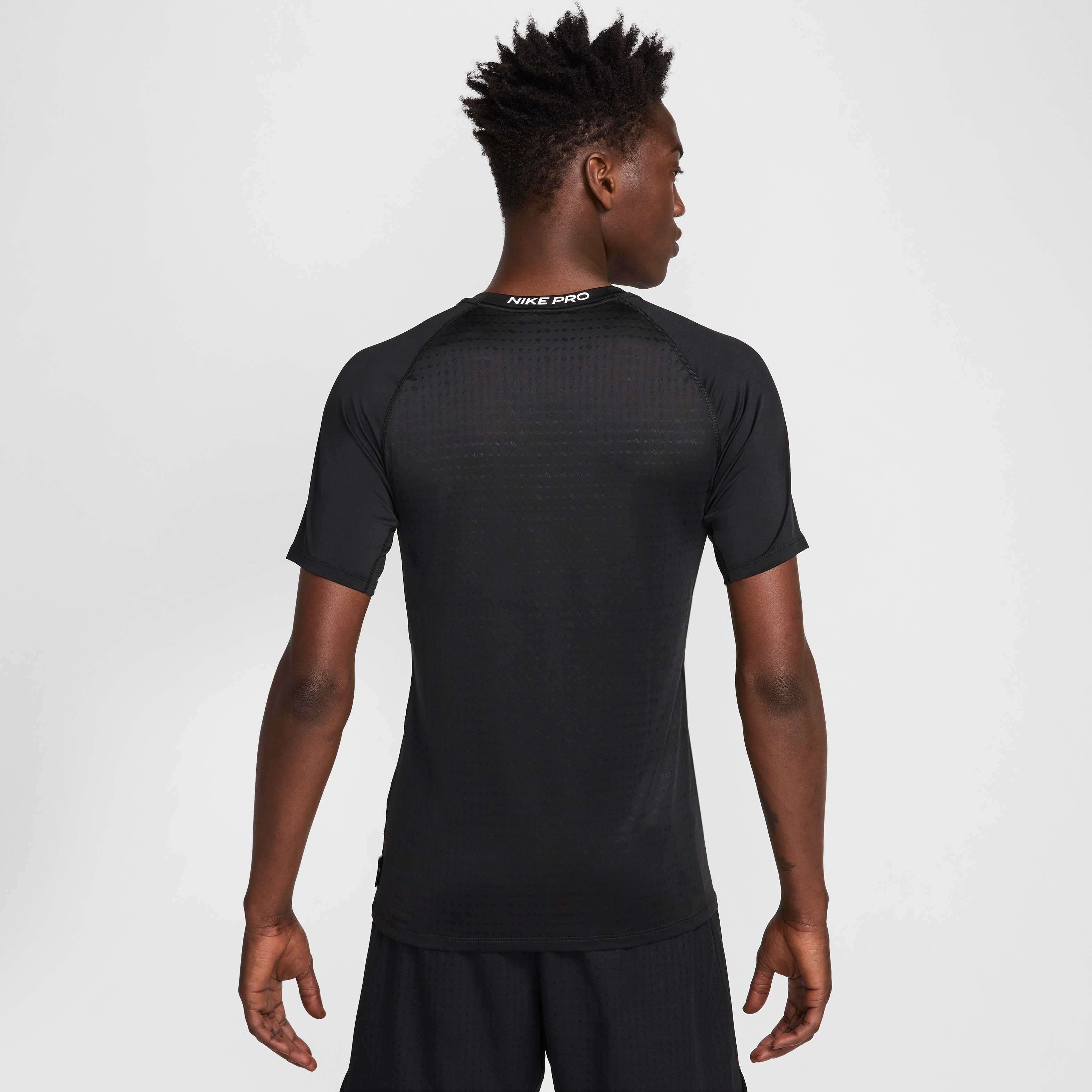 Nike Pro Breathe image number 1