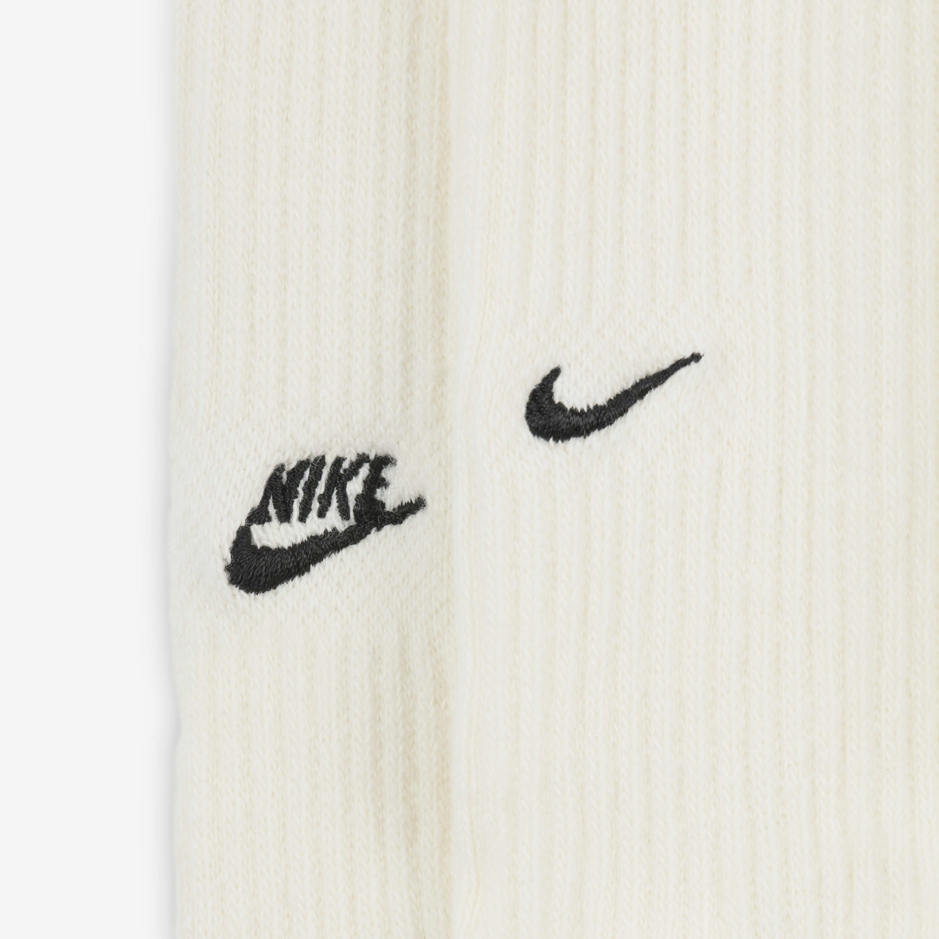 Nike Everyday Cushioned image number 3