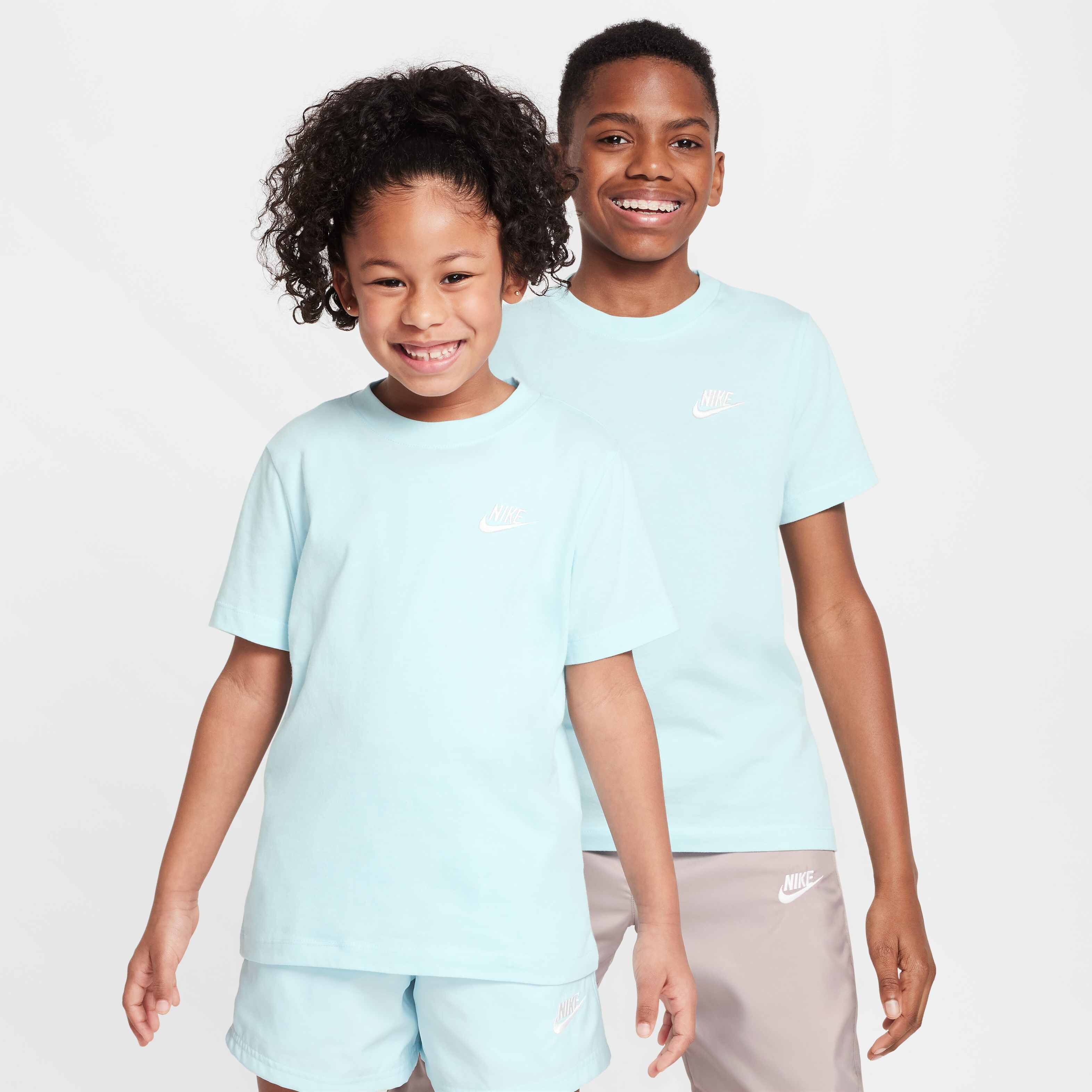 Nike Sportswear image number 0