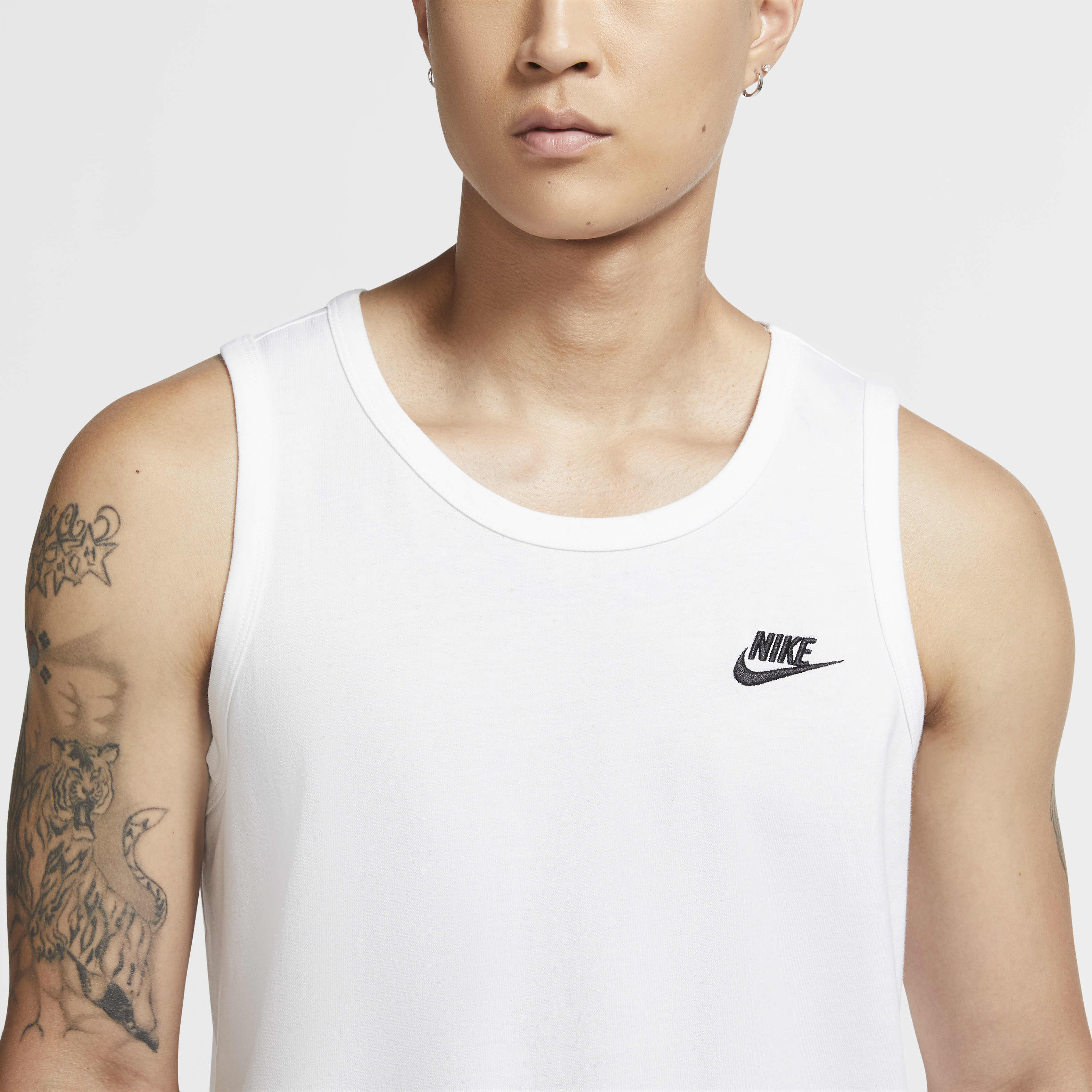 Nike Sportswear Club image number 2