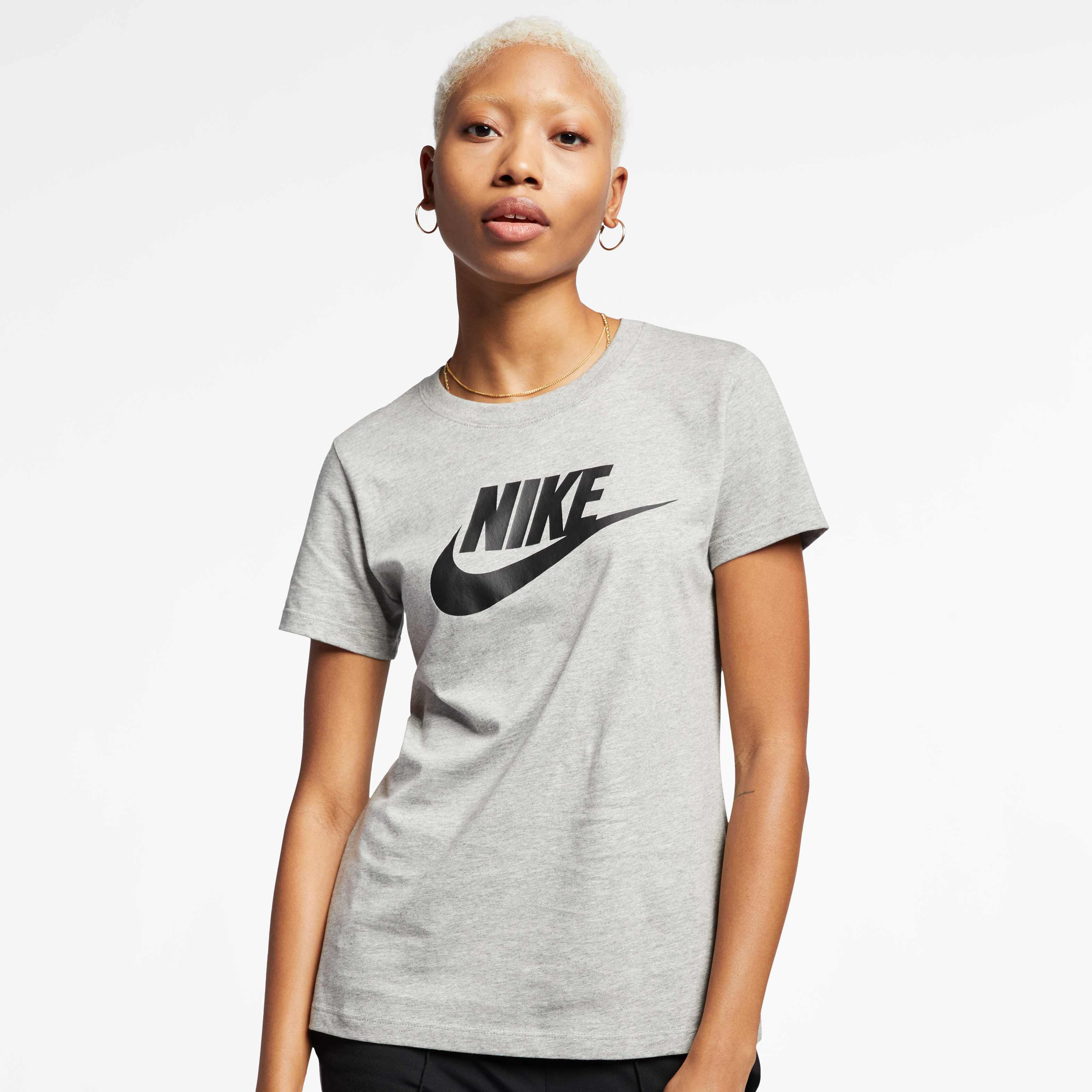 Nike Sportswear Essential image number 1