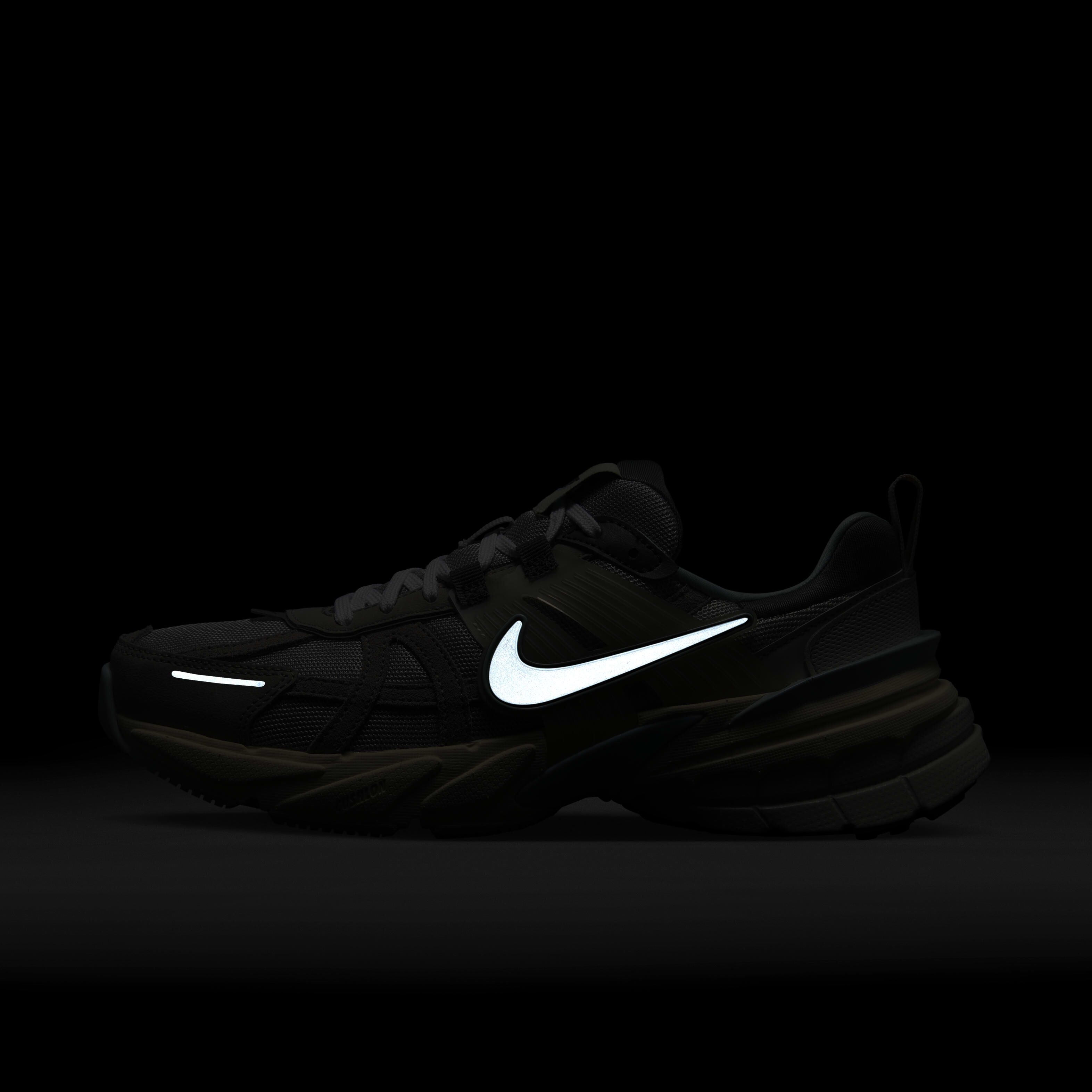 NIKE/ナイキ V2K RUN スニーカー 25cm FZ3596-072 NIKE W V2K RUN 