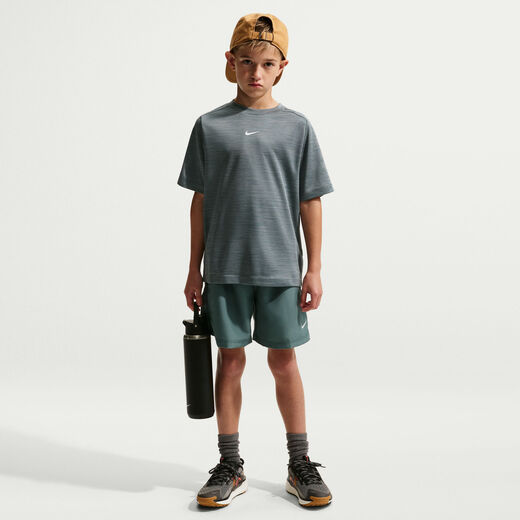 نايكي مالتي