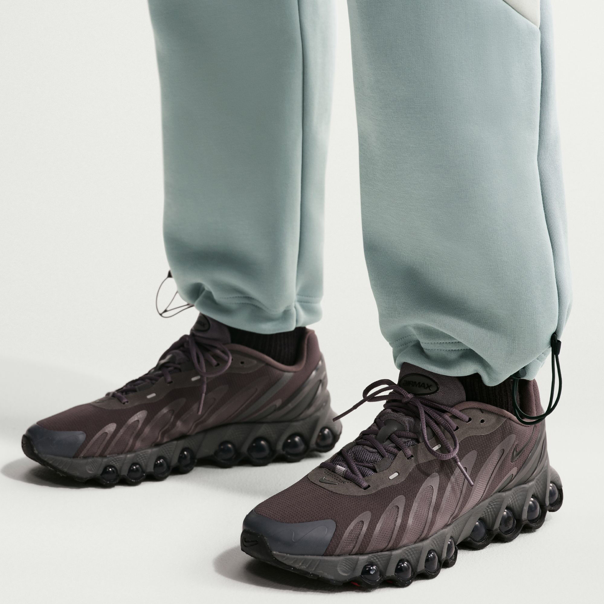 نايكي تك image number 5