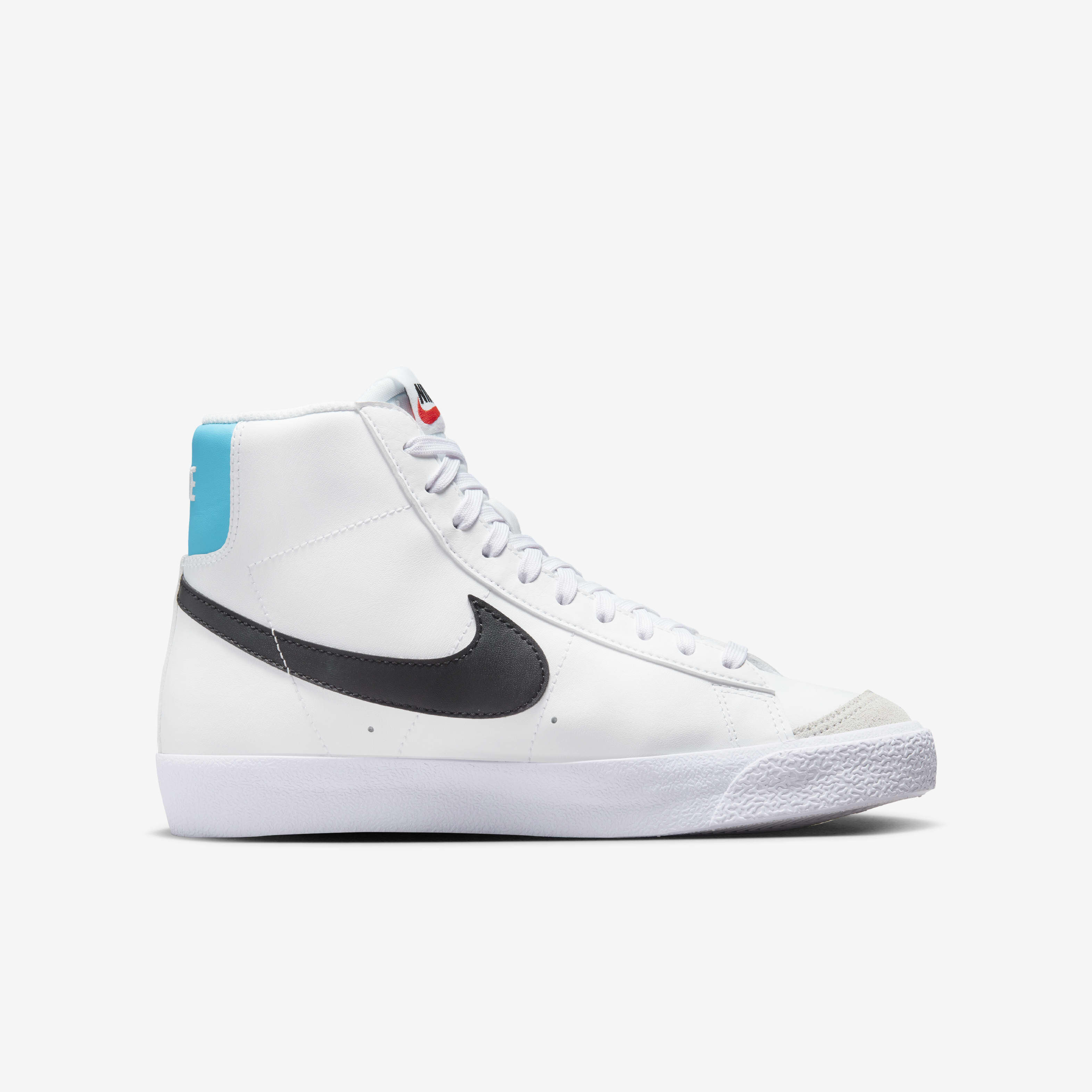 Nike Blazer Mid '77 image number 2