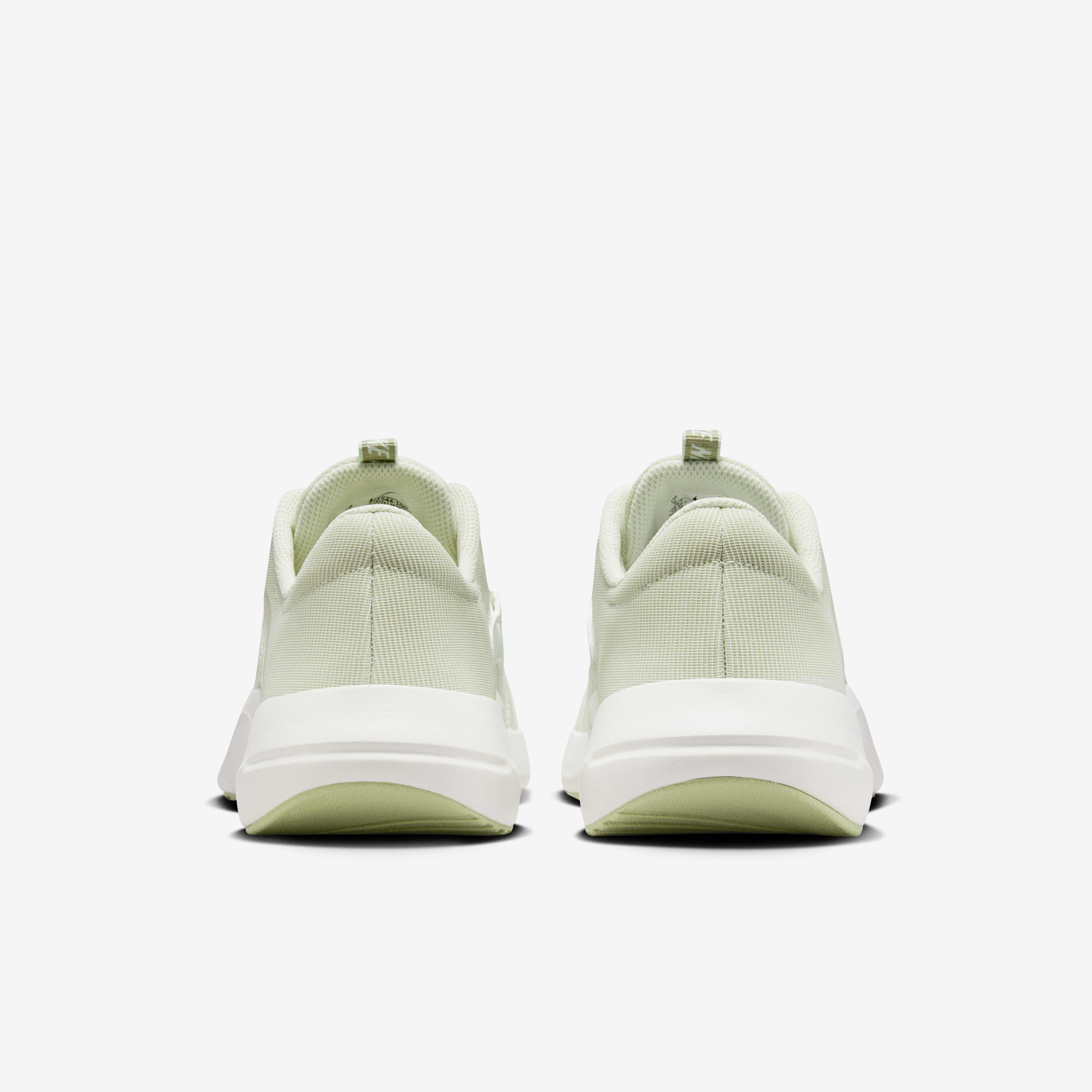 Nike in season tr 8 gold sale