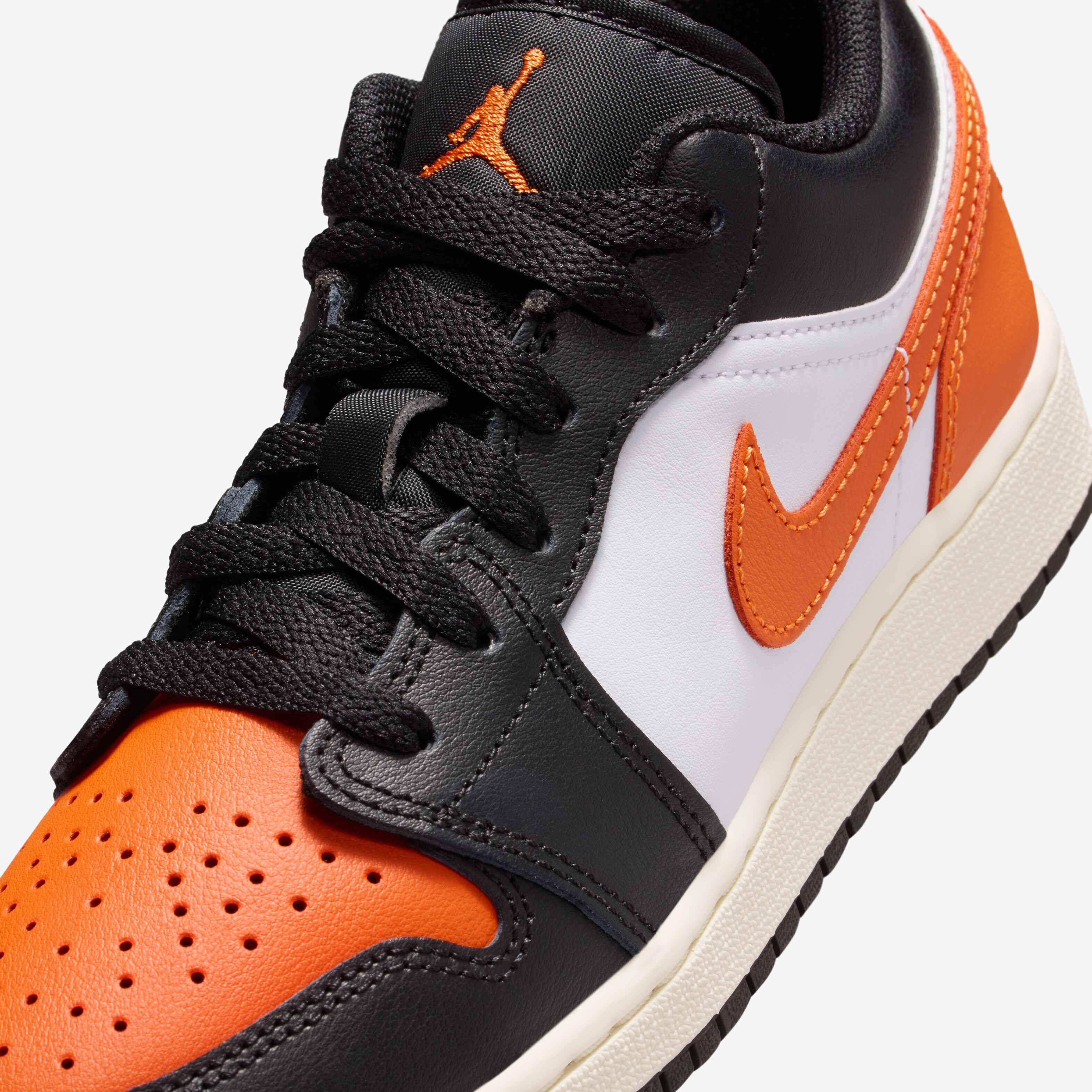 Air Jordan 1 Low image number 6