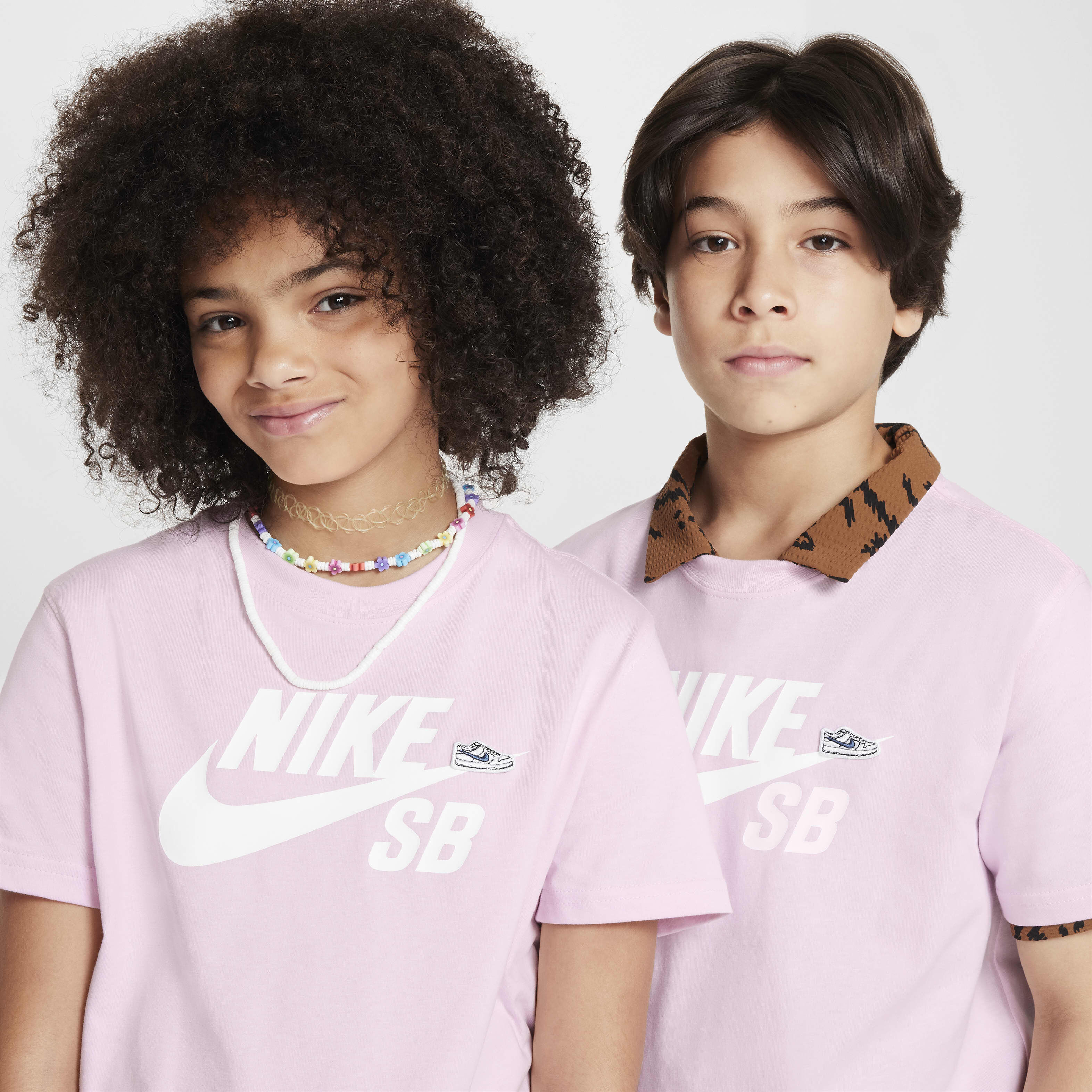 Nike sb pink shirt clearance