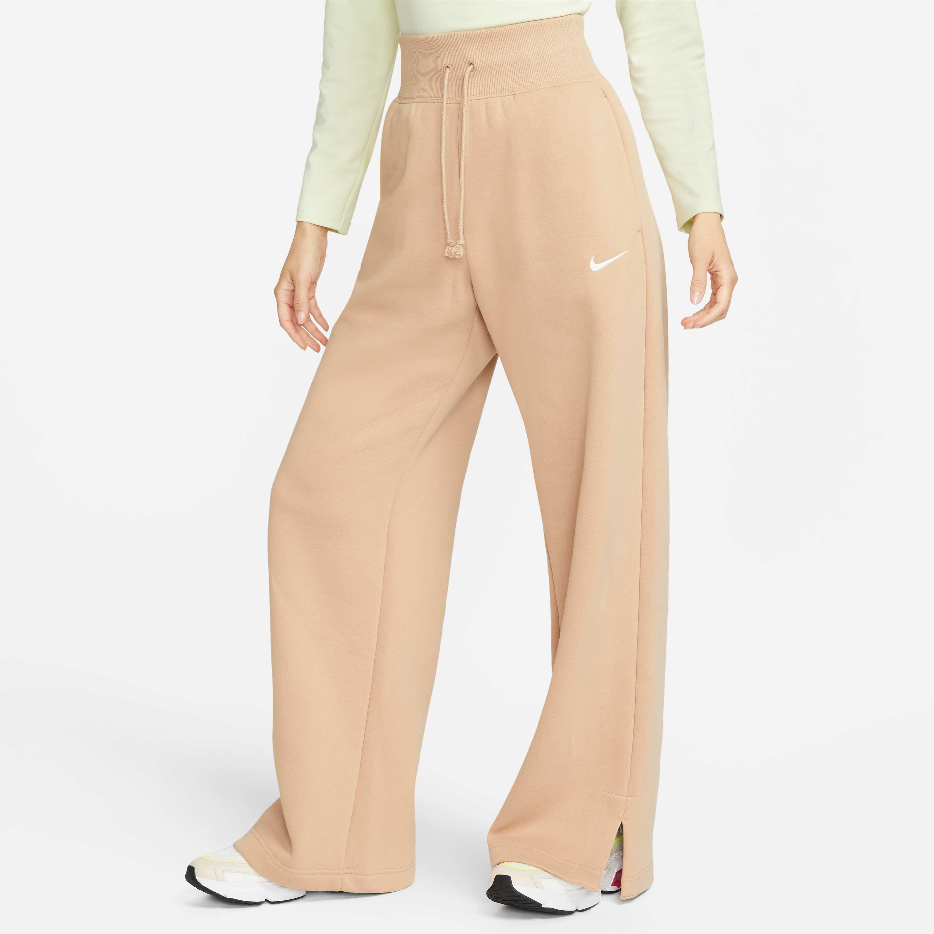 نايكي سبورتسوير فينيكس فليس image number 0