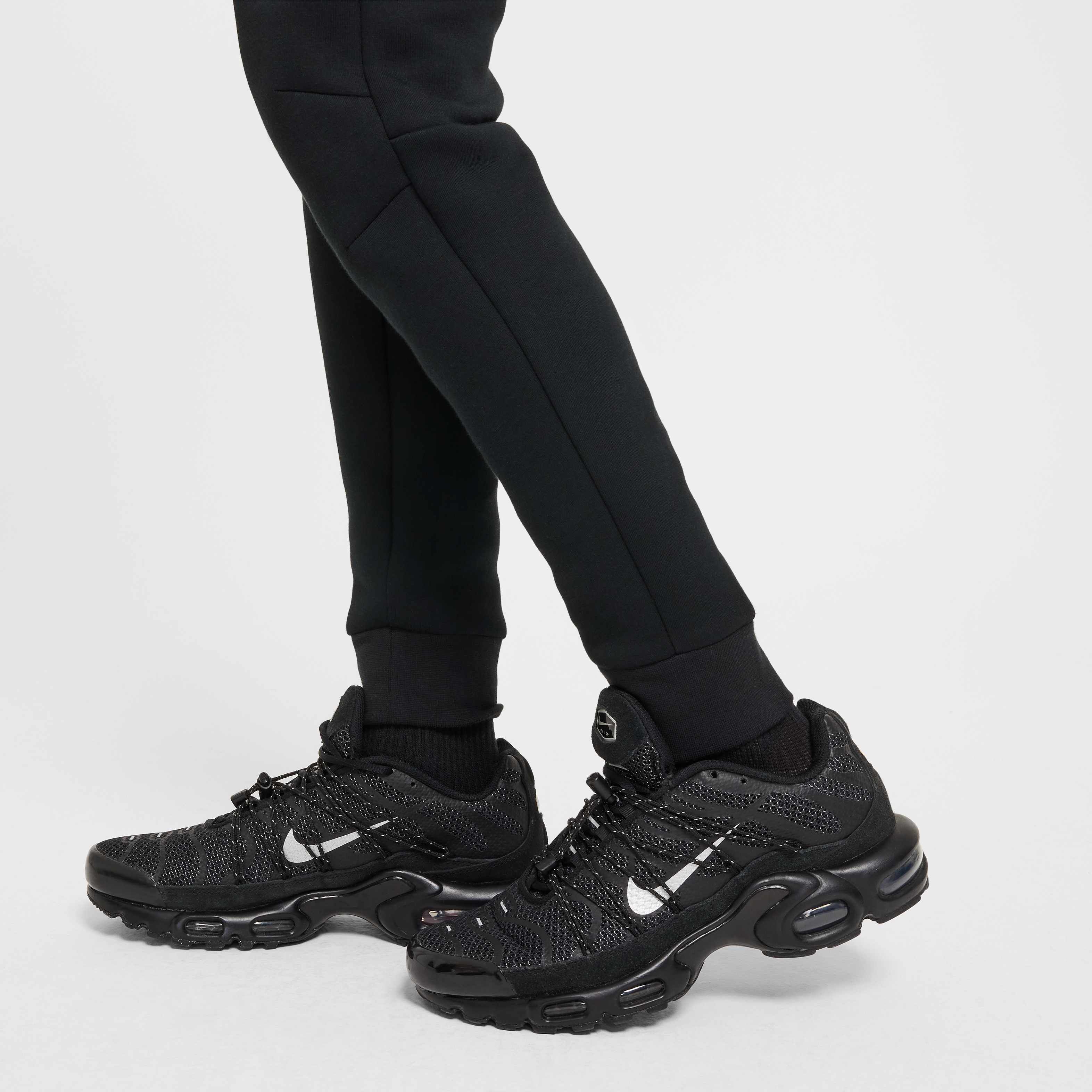 Nike Sportswear Tech Fleece image number 6