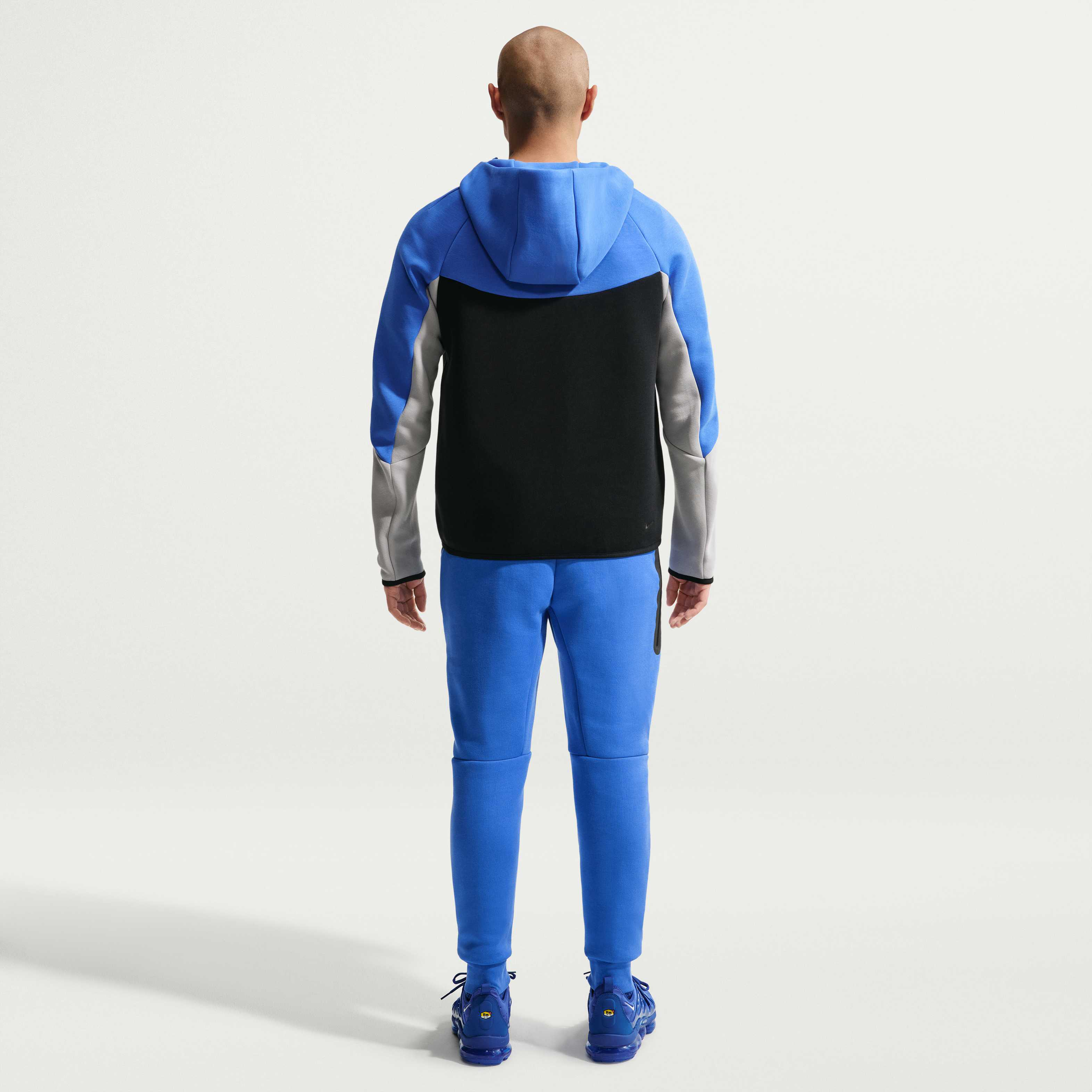 Nike Tech image number 4