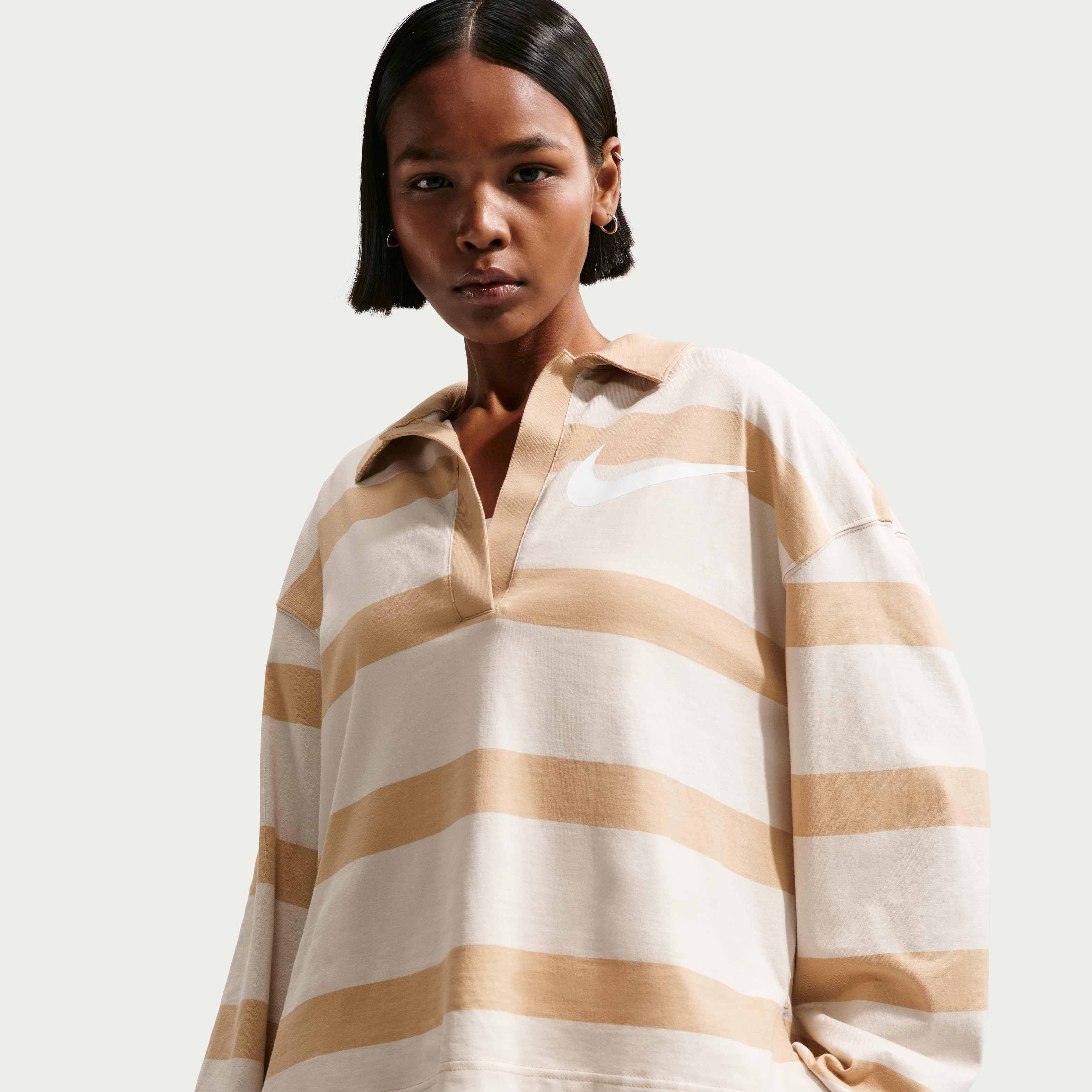 نايكي سبورتسوير image number 0