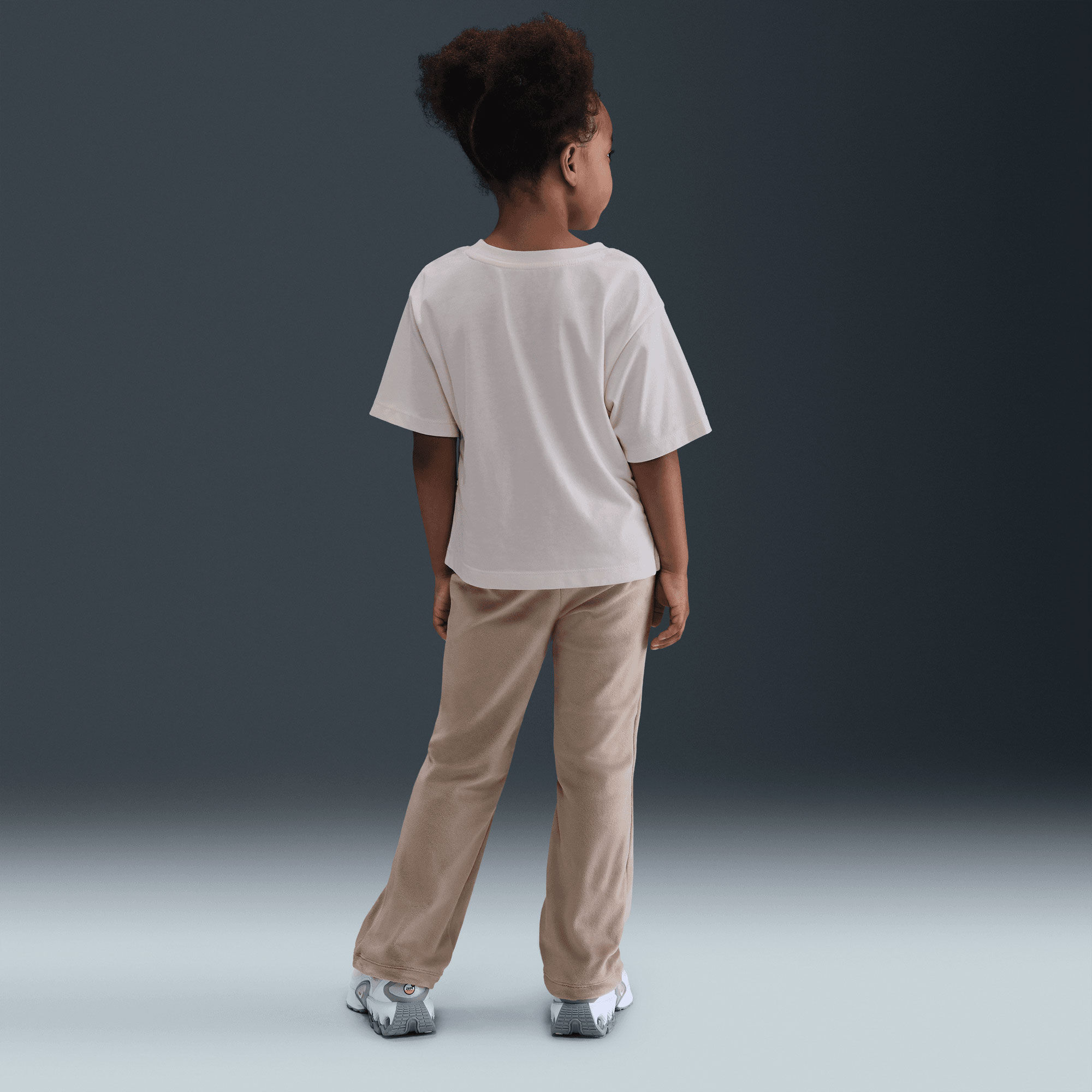 Nike Wild Warmth image number 1