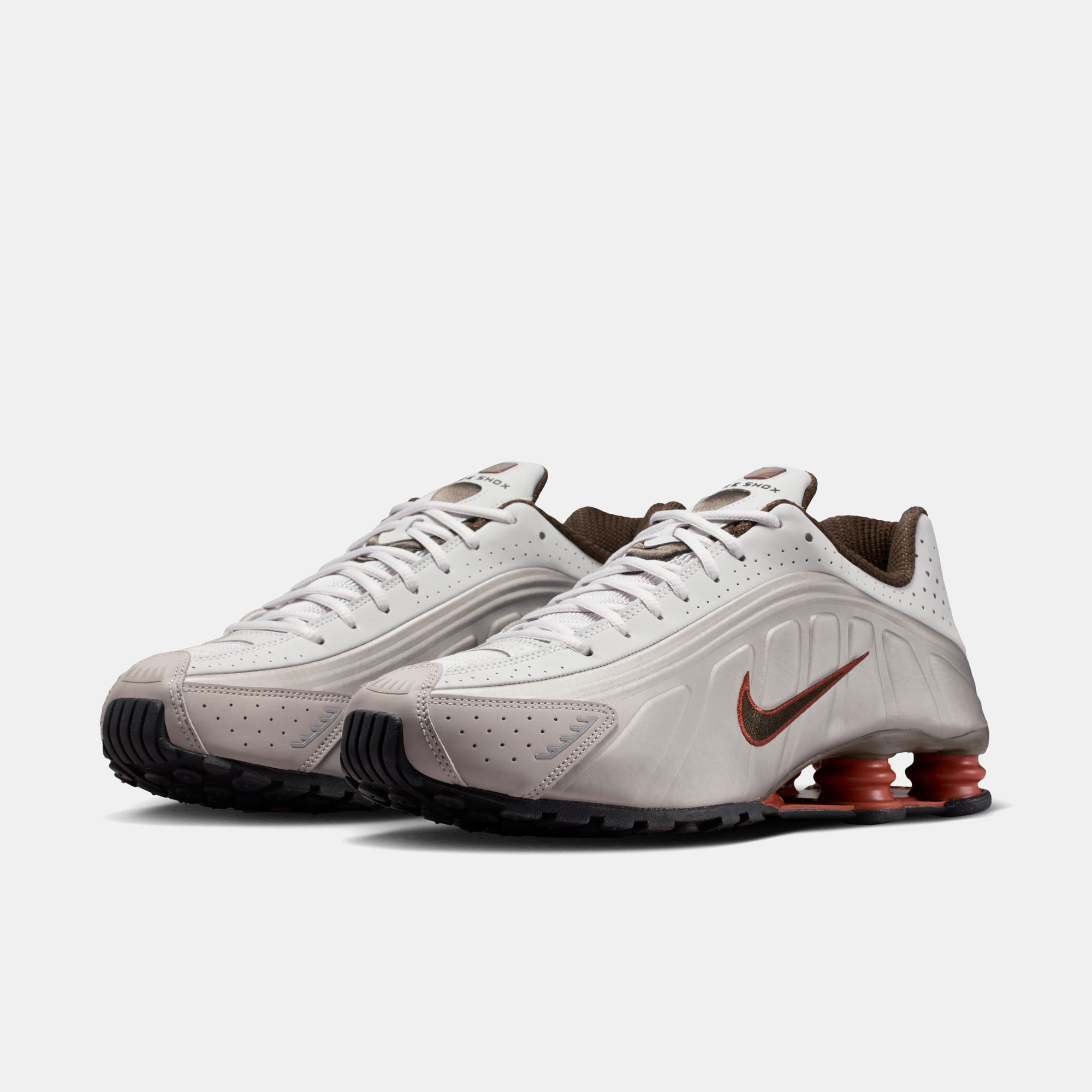 Nike Shox R4 image number 2