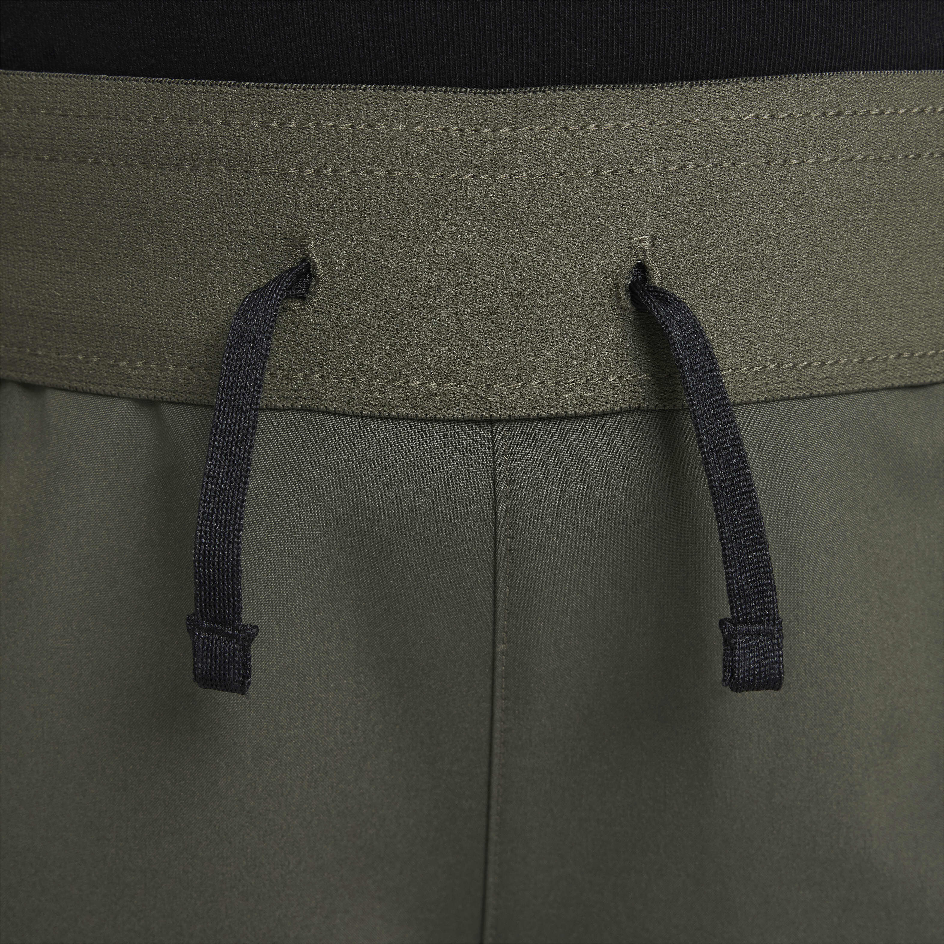 Nike Dri-FIT Challenger image number 3