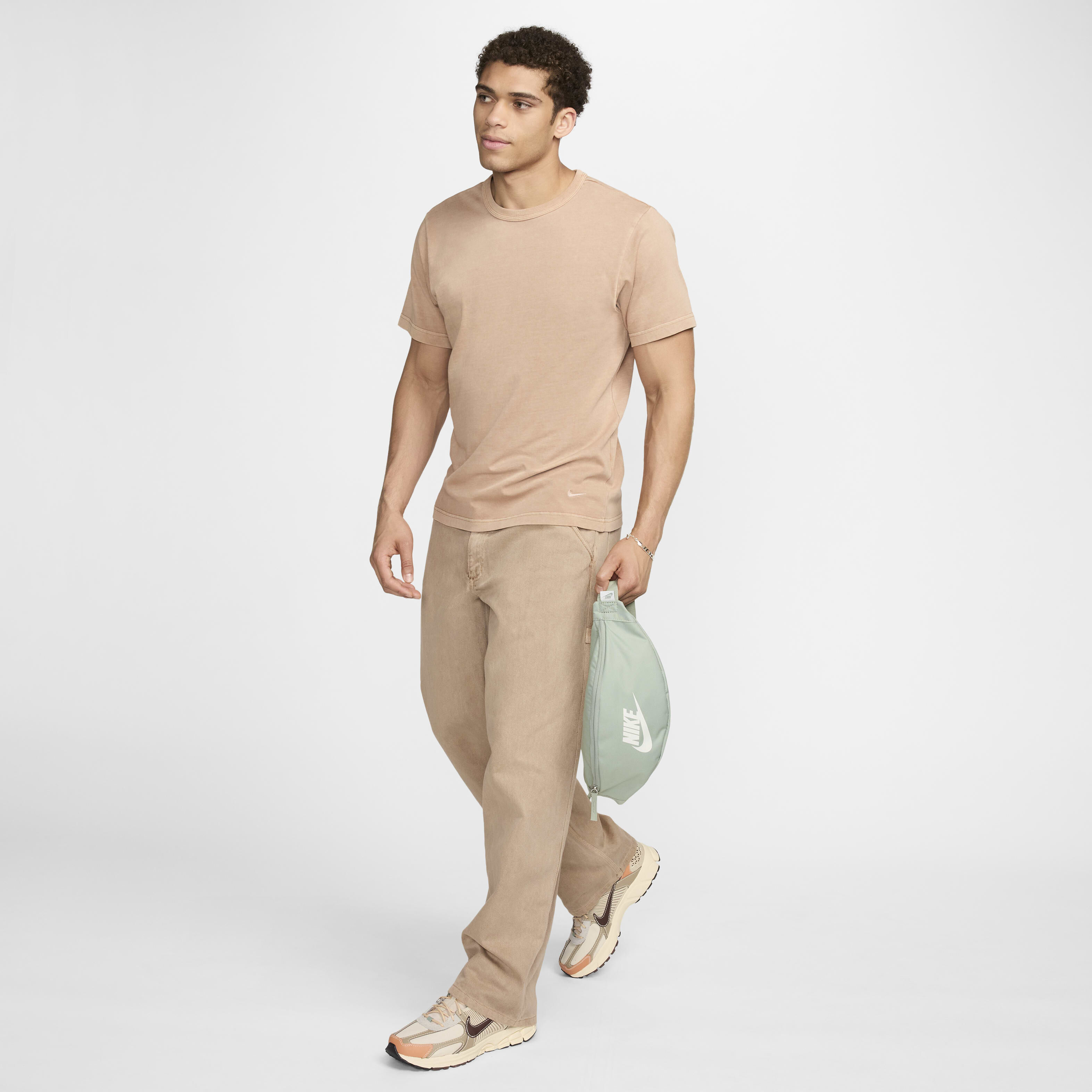 نايكي هيرتج image number 8