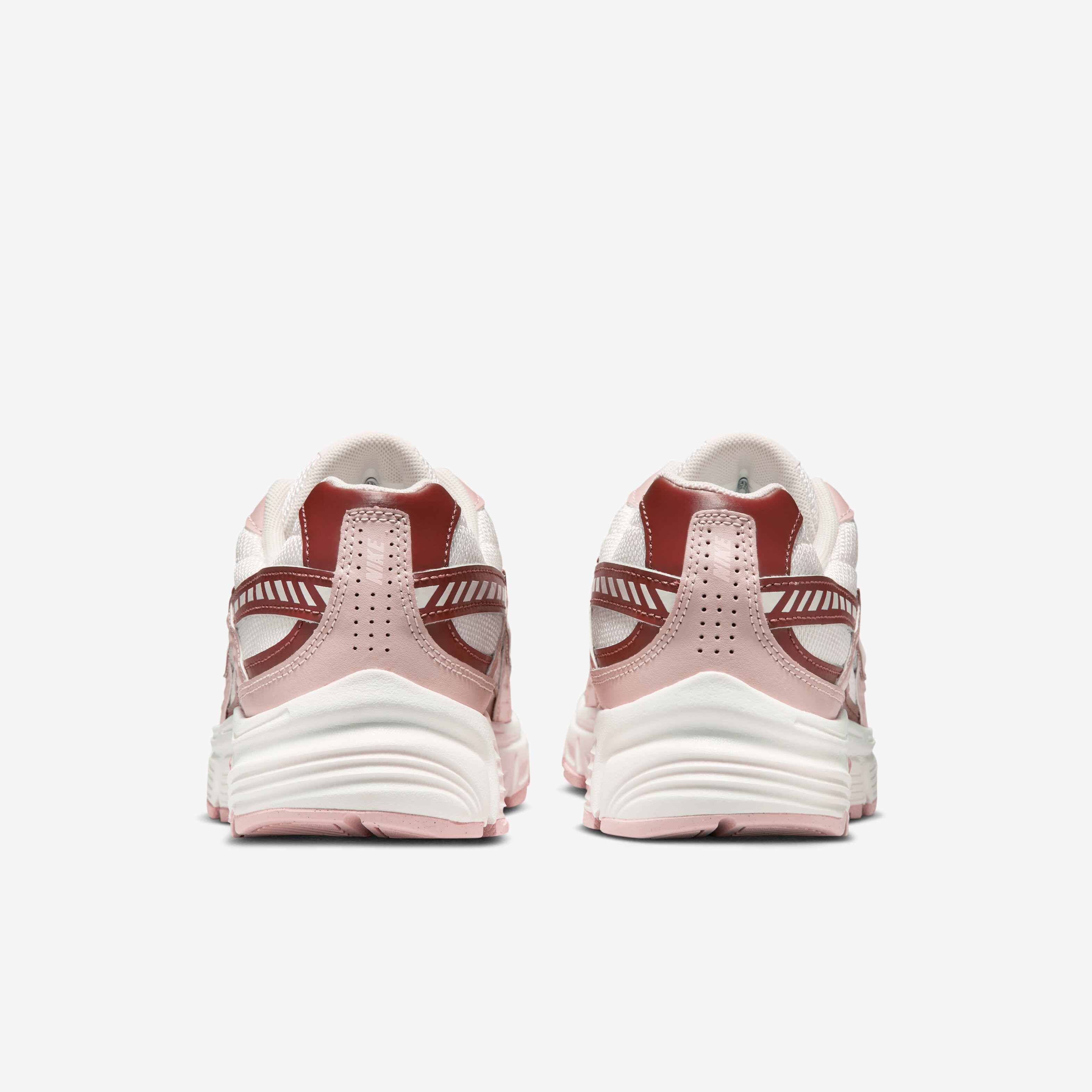 نايكي انيشيتر image number 5