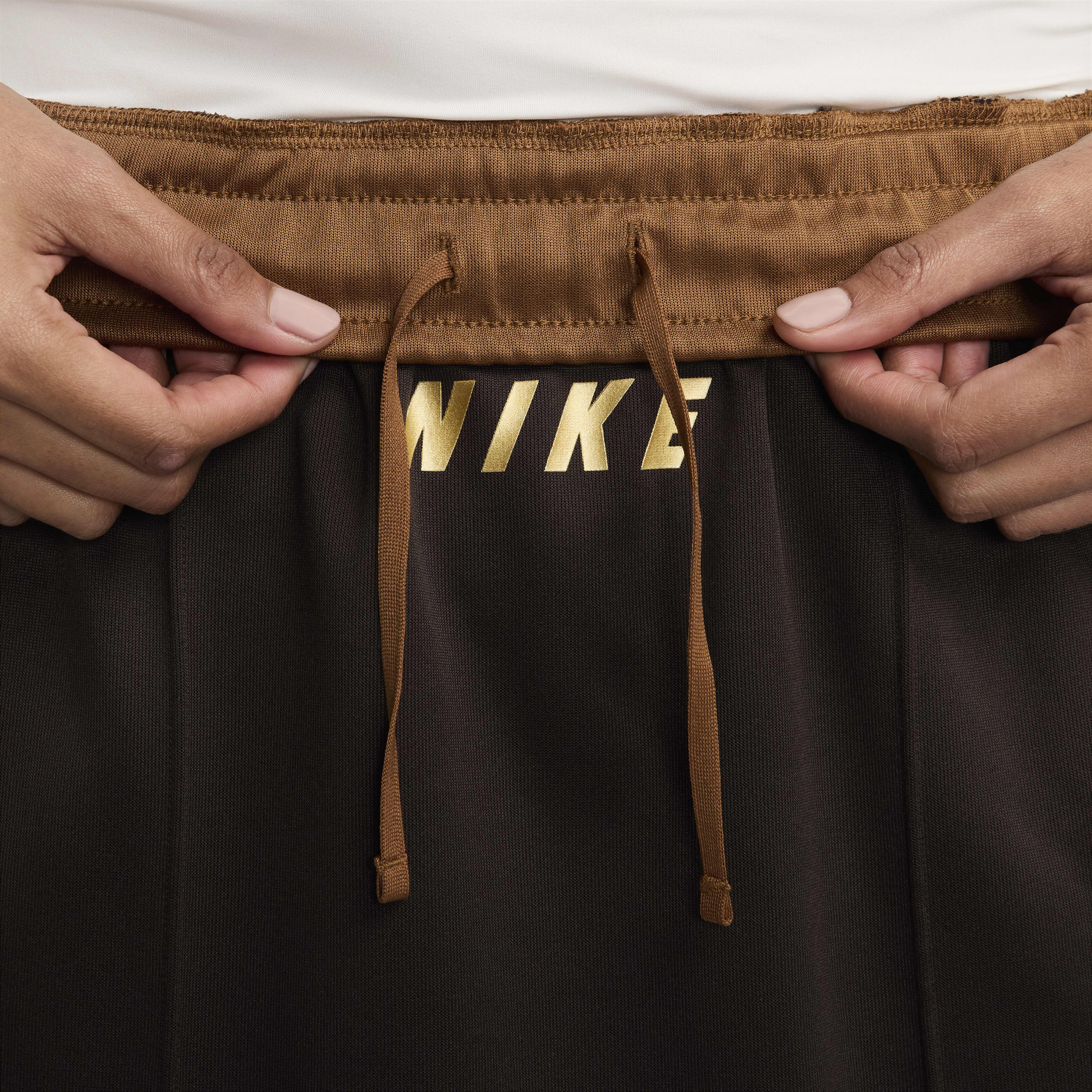 Nike Sportswear image number 2