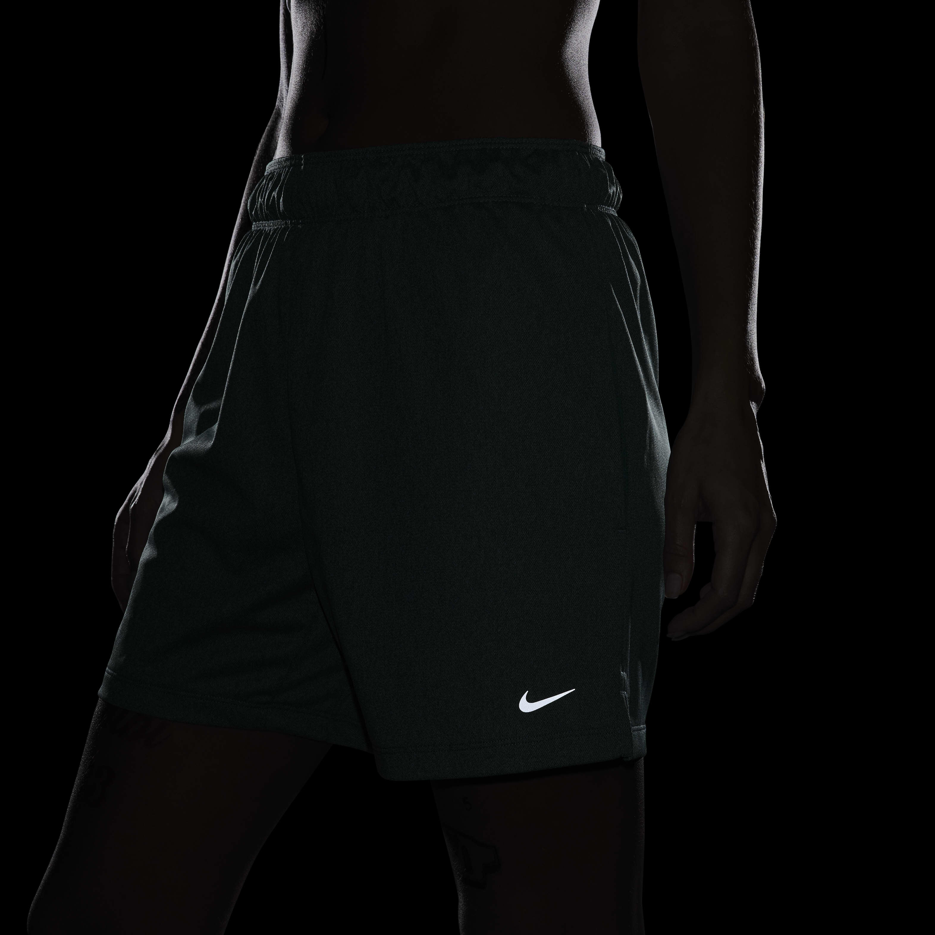 Nike Attack image number 6