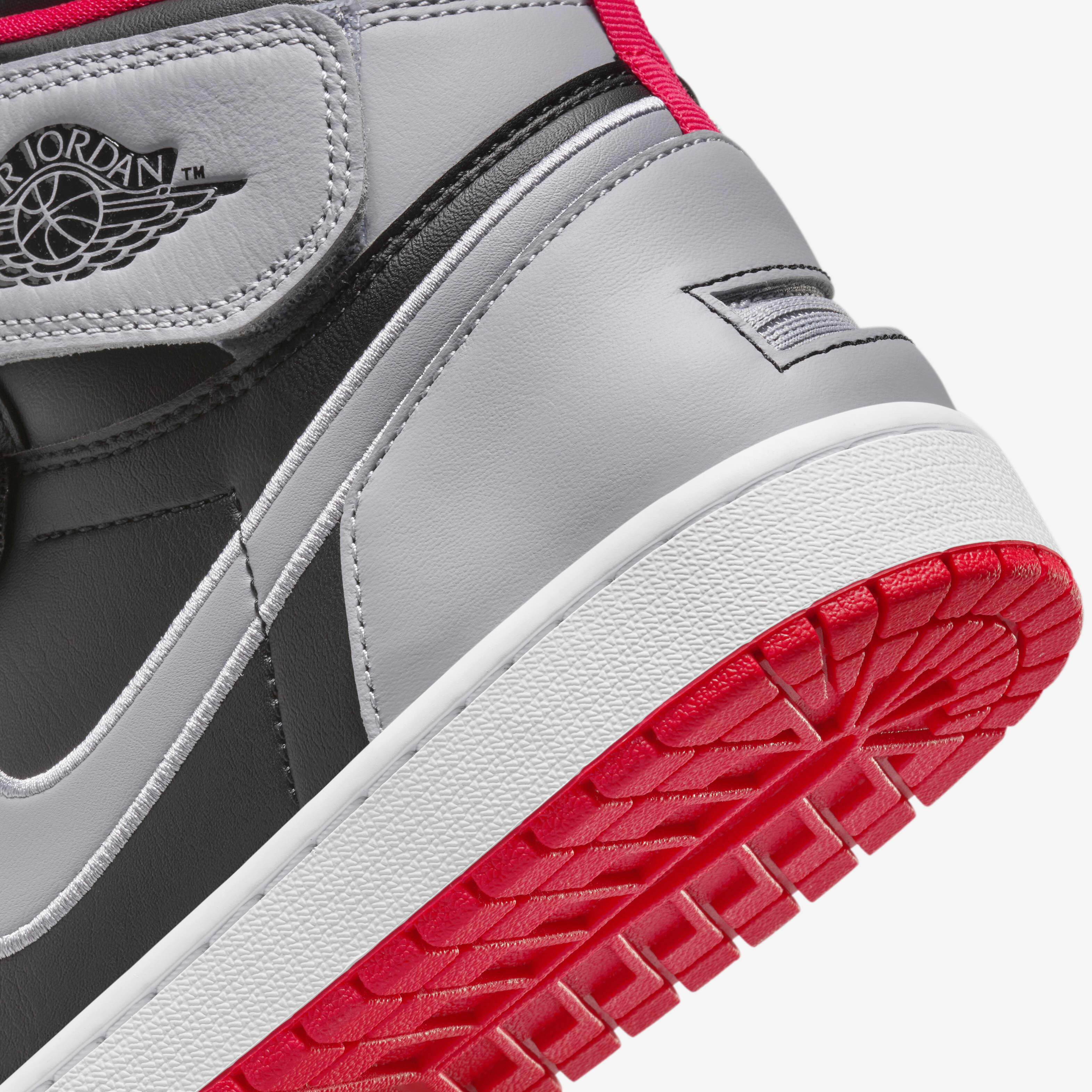 Air Jordan 1 Hi FlyEase image number 7