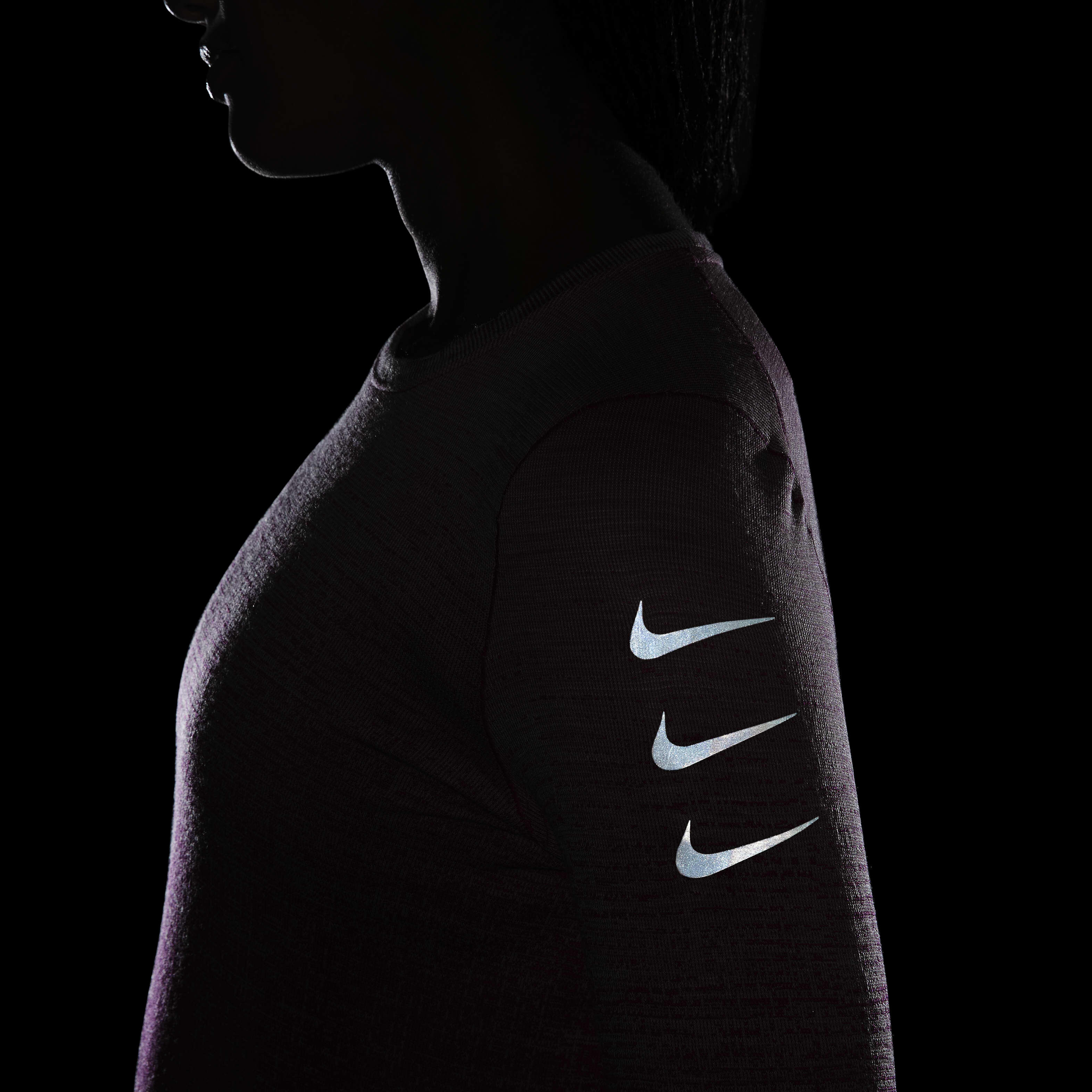 Nike Dri-FIT ADV Run Division image number 7