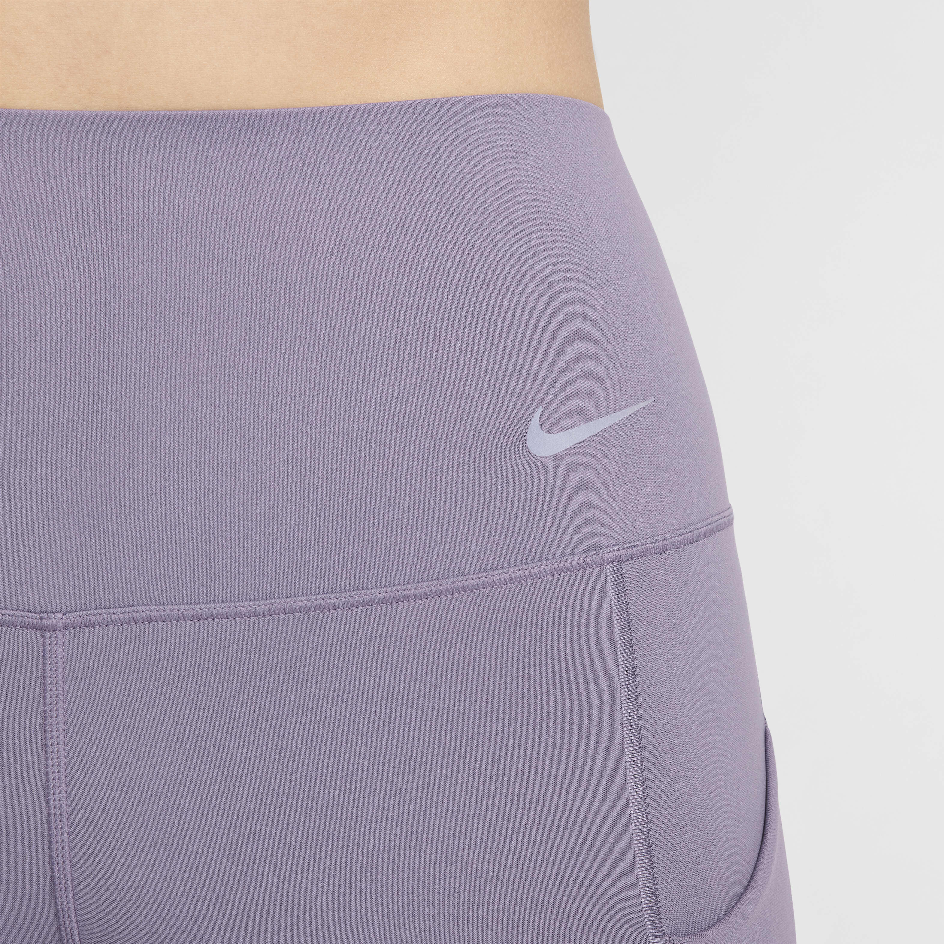 نايكي يونيفيرسا image number 4