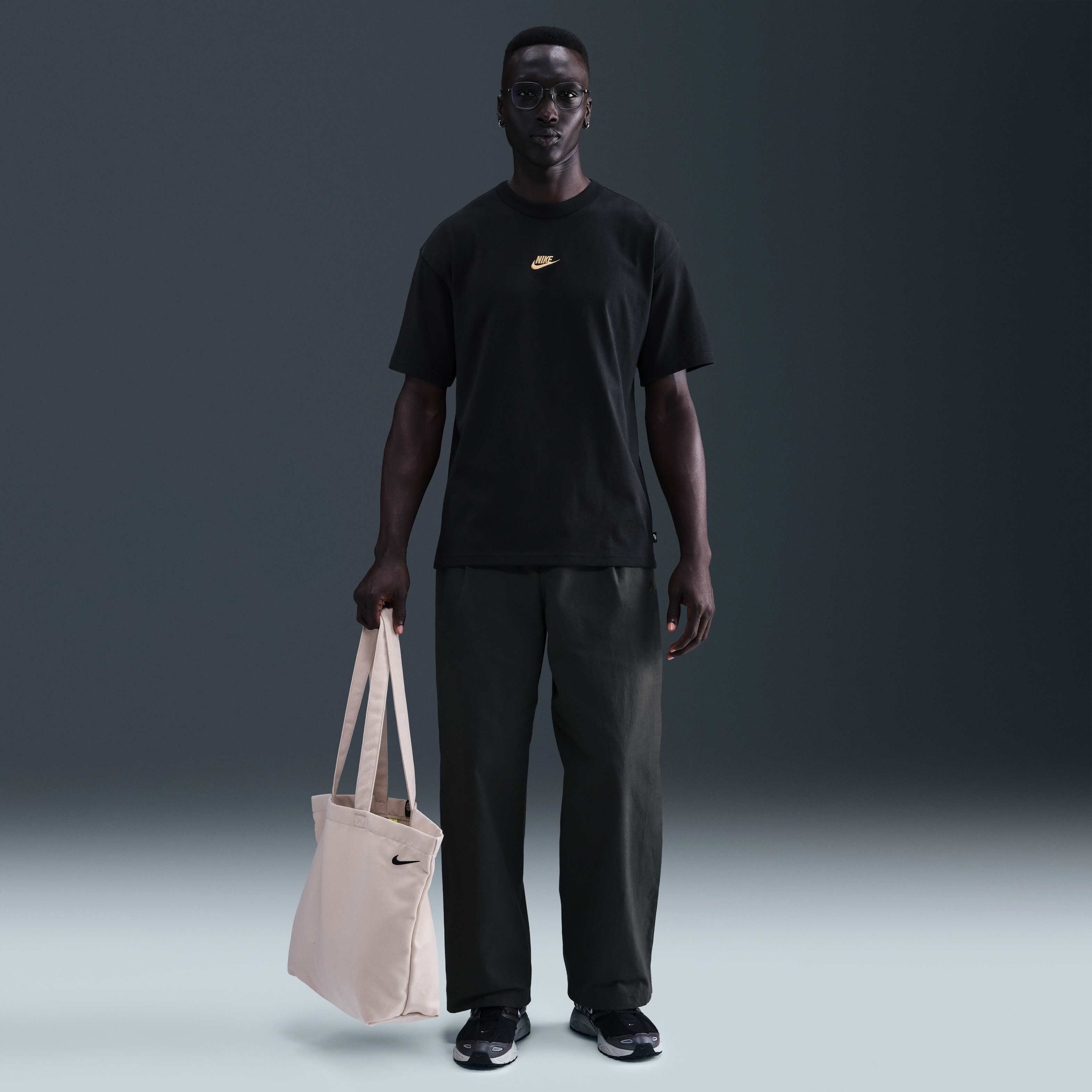 Nike Sportswear Premium Essentials image number 3