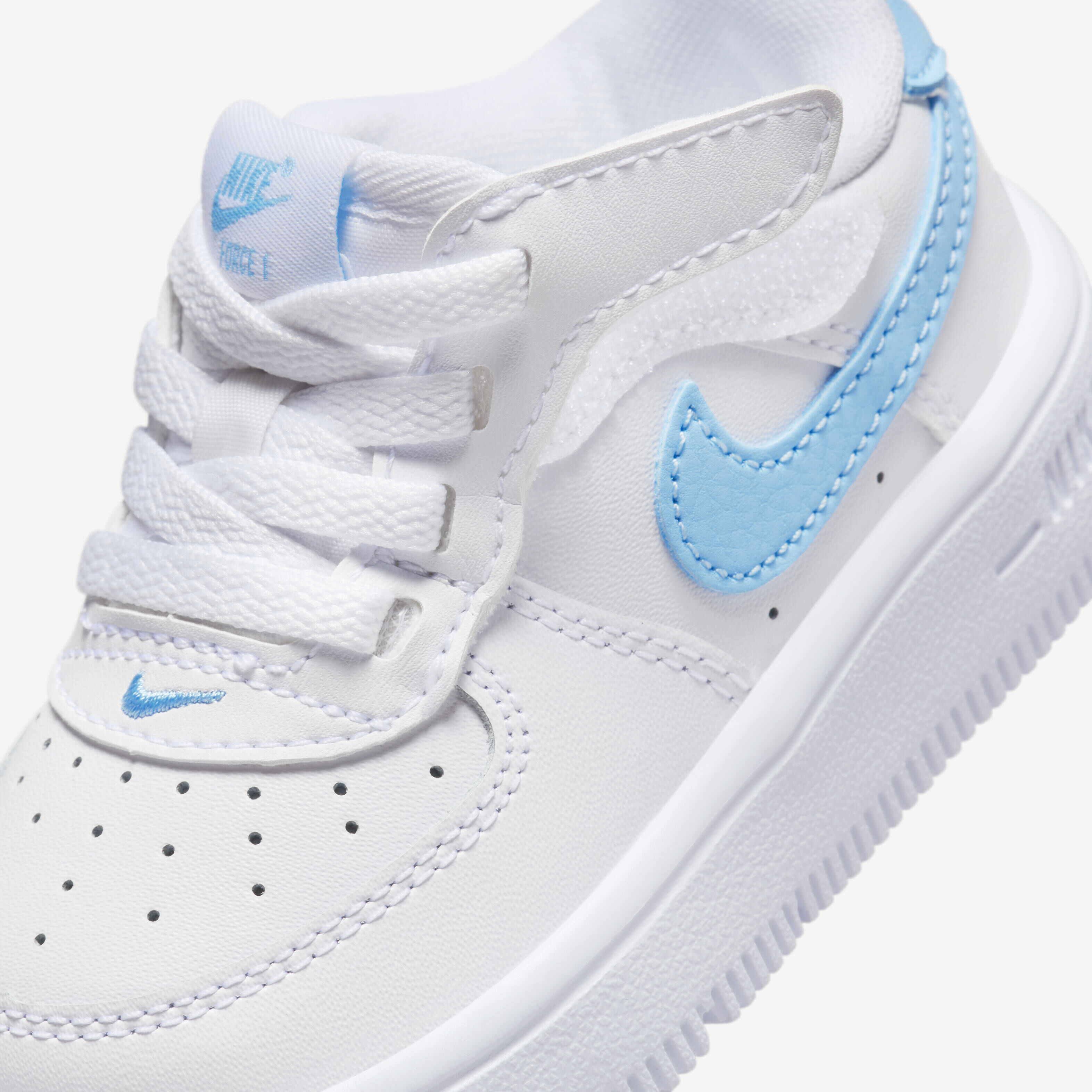 Nike Force 1 Low EasyOn image number 6