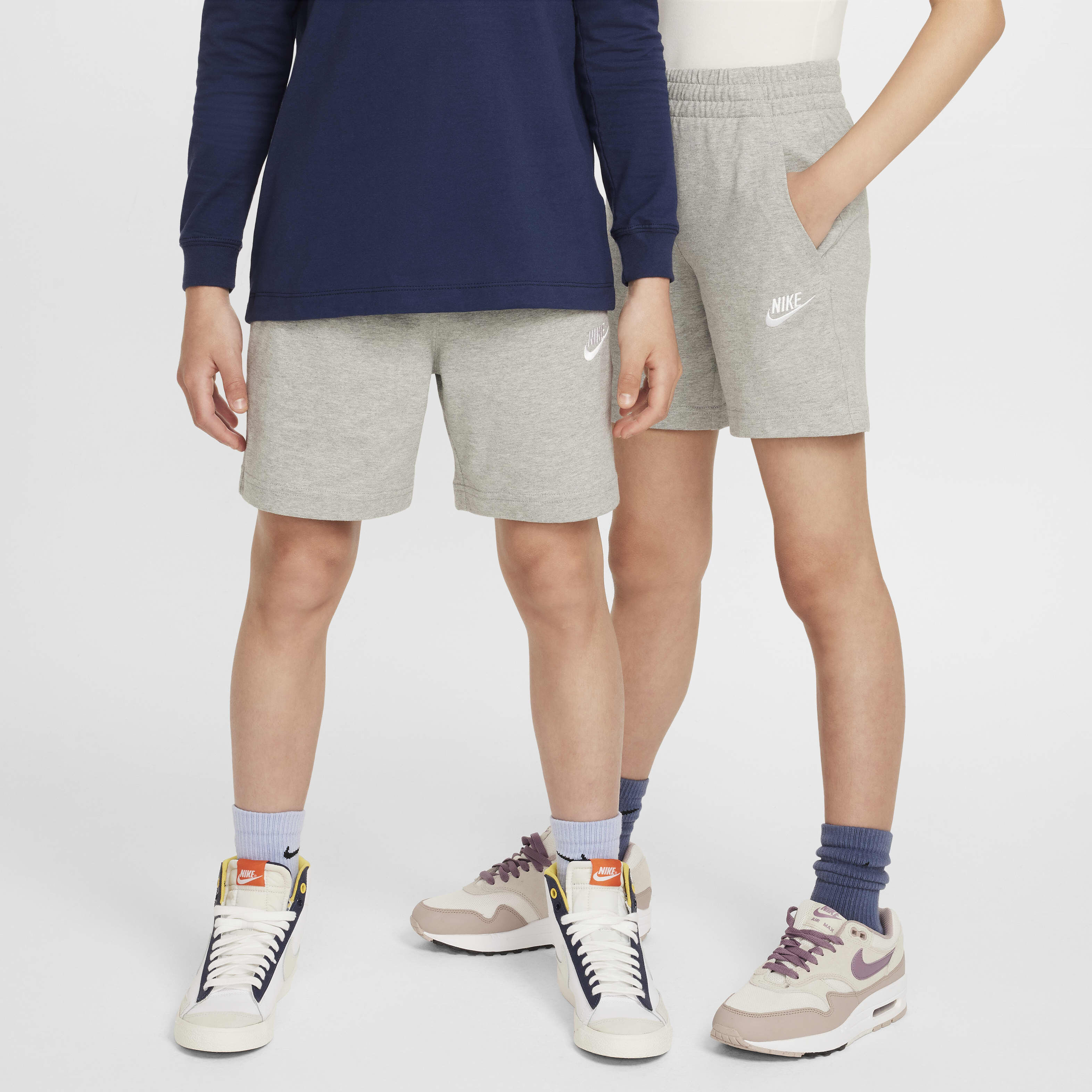 Nike youth clothes sale clearance