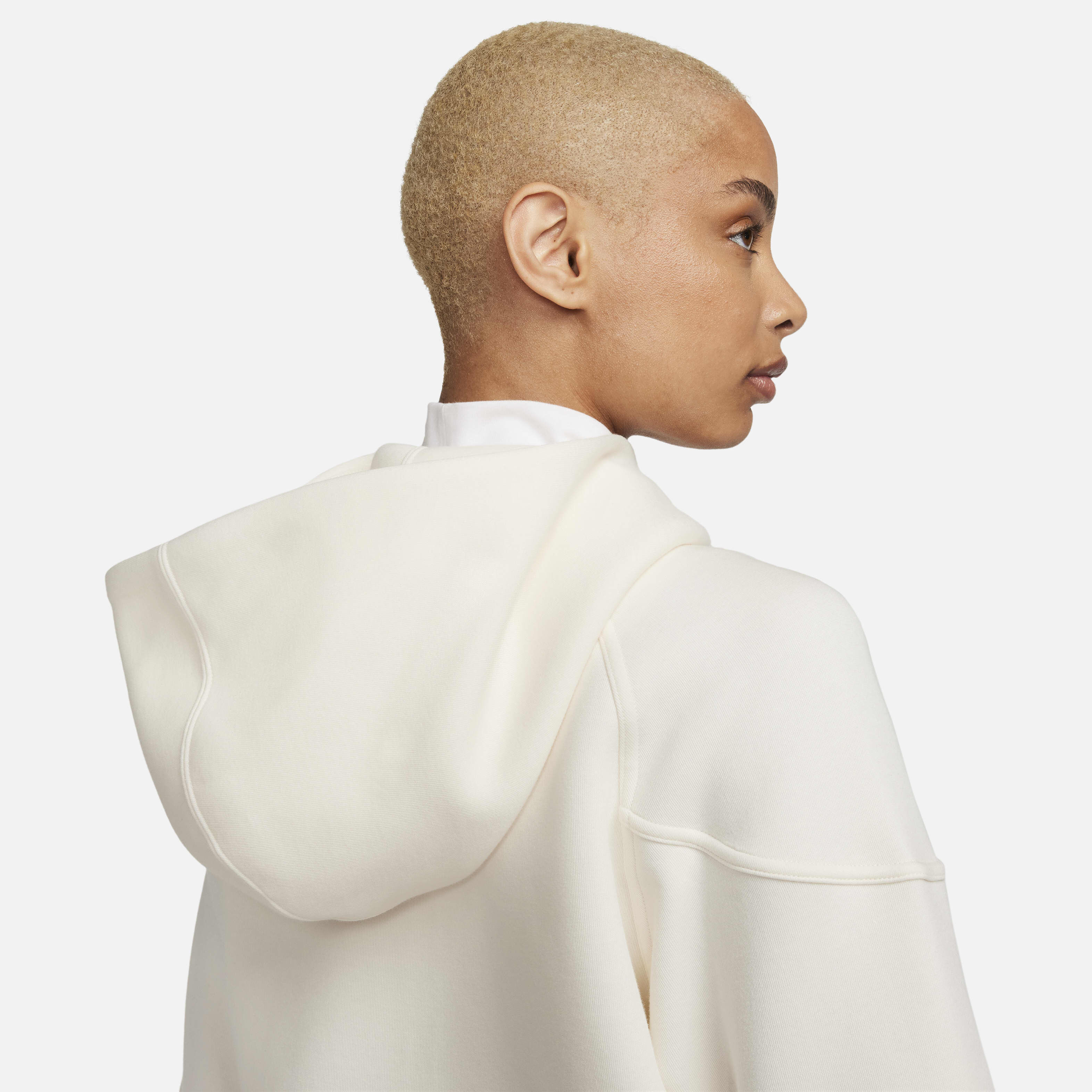 نايكي سبورتسوير تك فليس ويندرانر image number 5