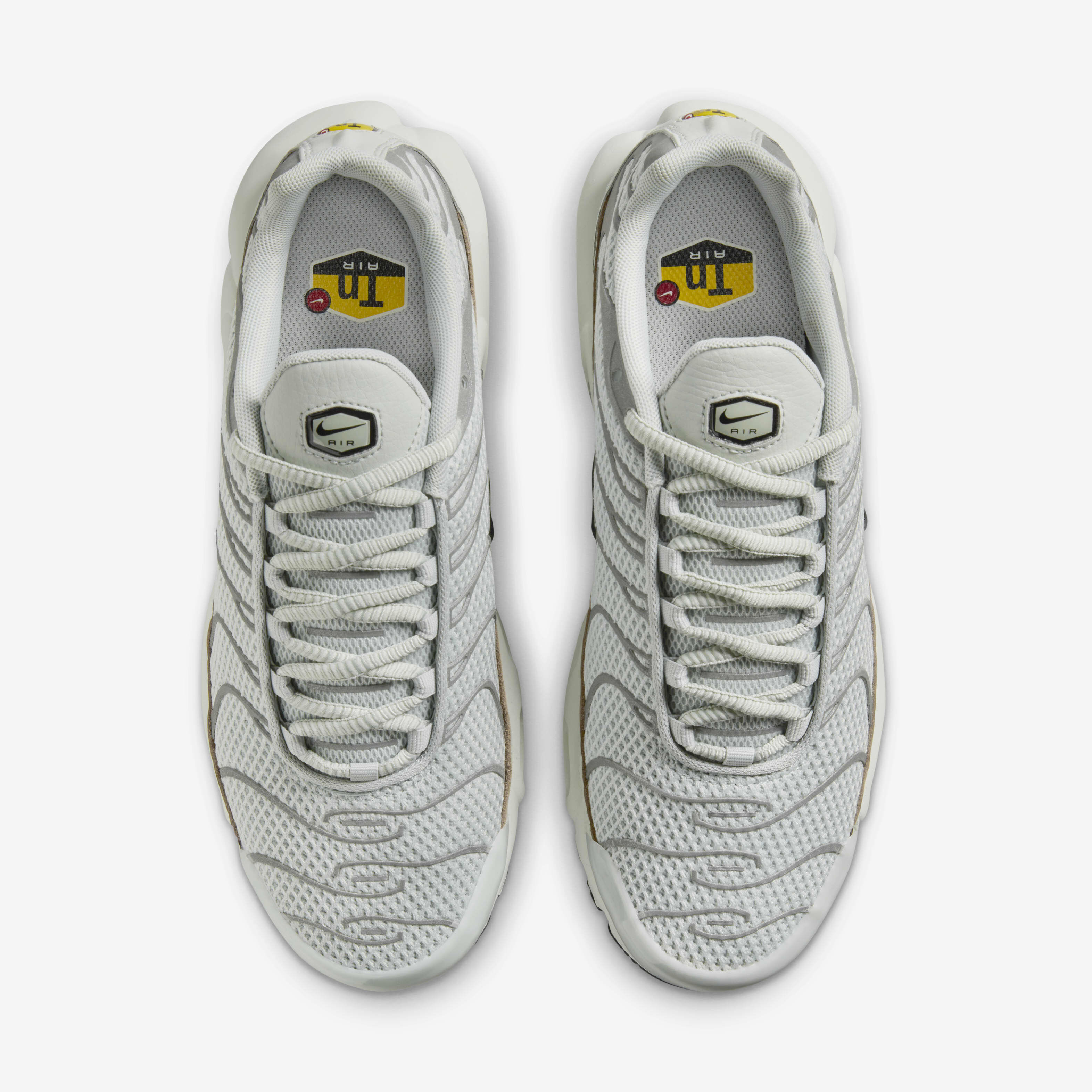 ★ご予約済み★【新品】23cm NIKE AIR MAX PLUS 4Y OGカラーのひとつである「NIKE AIR MAX PLUS “VOLTAGE PURPLE