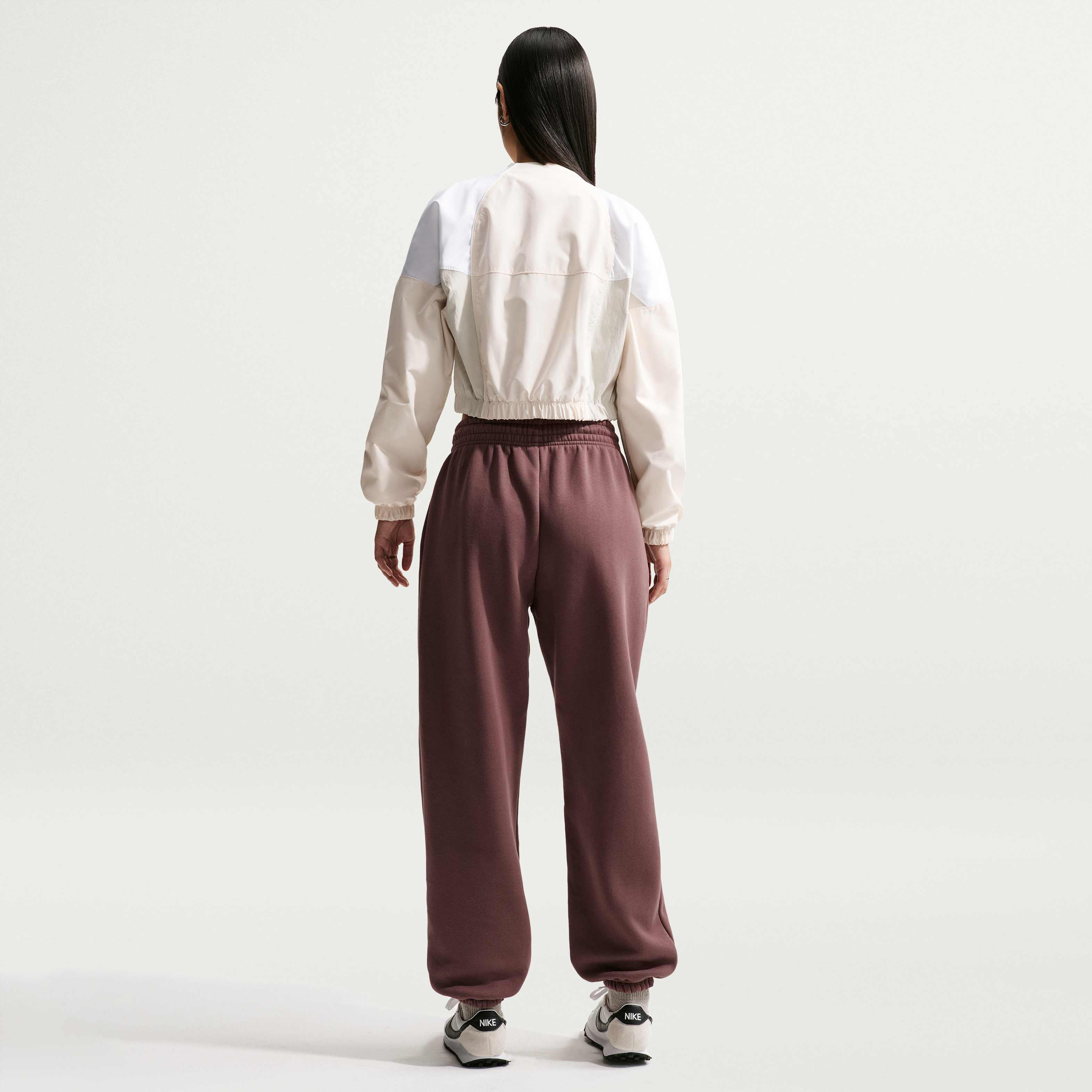 نايكي سبورتسوير فينيكس فليس image number 4