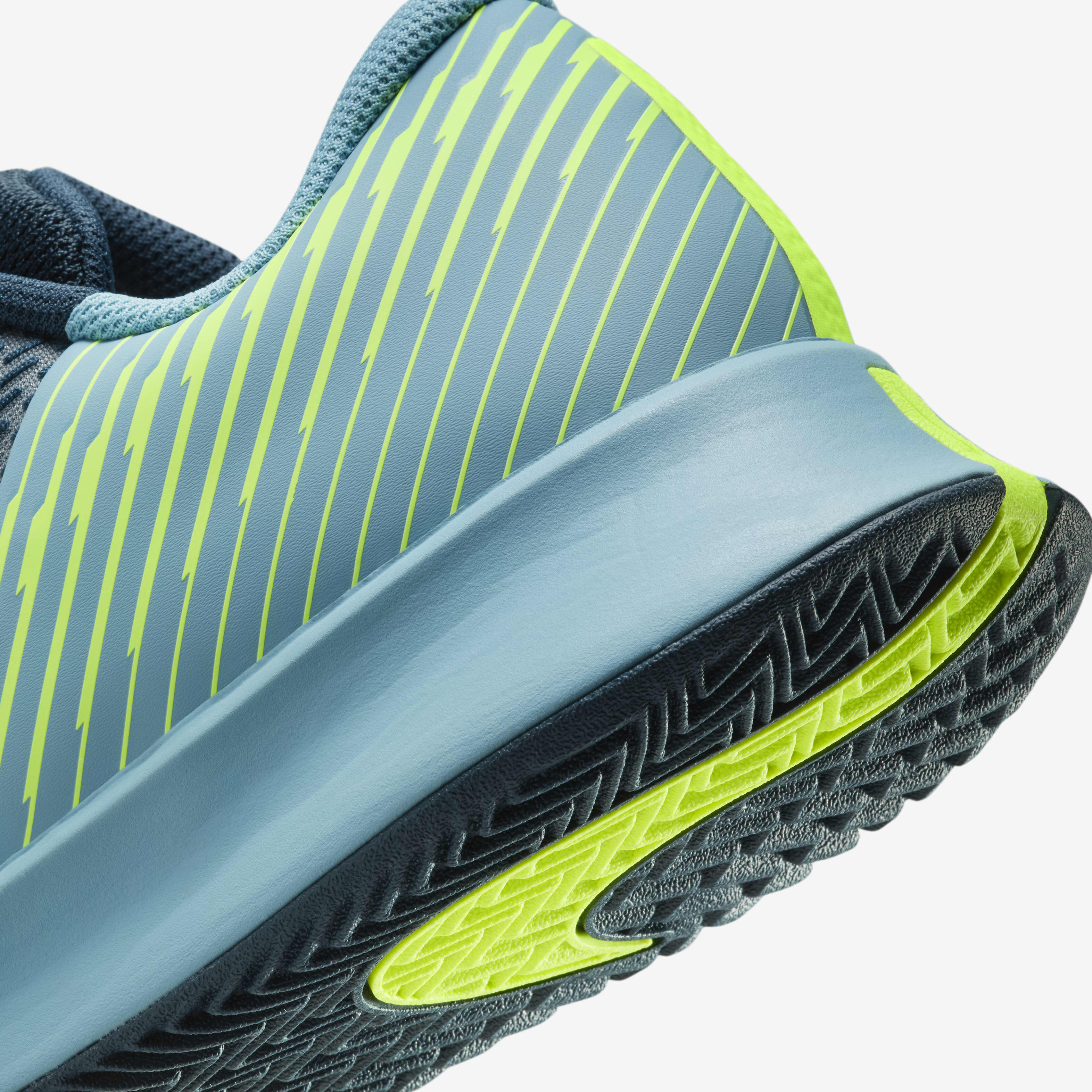 نايكي كورت اير زووم فيبر برو 2 image number 7