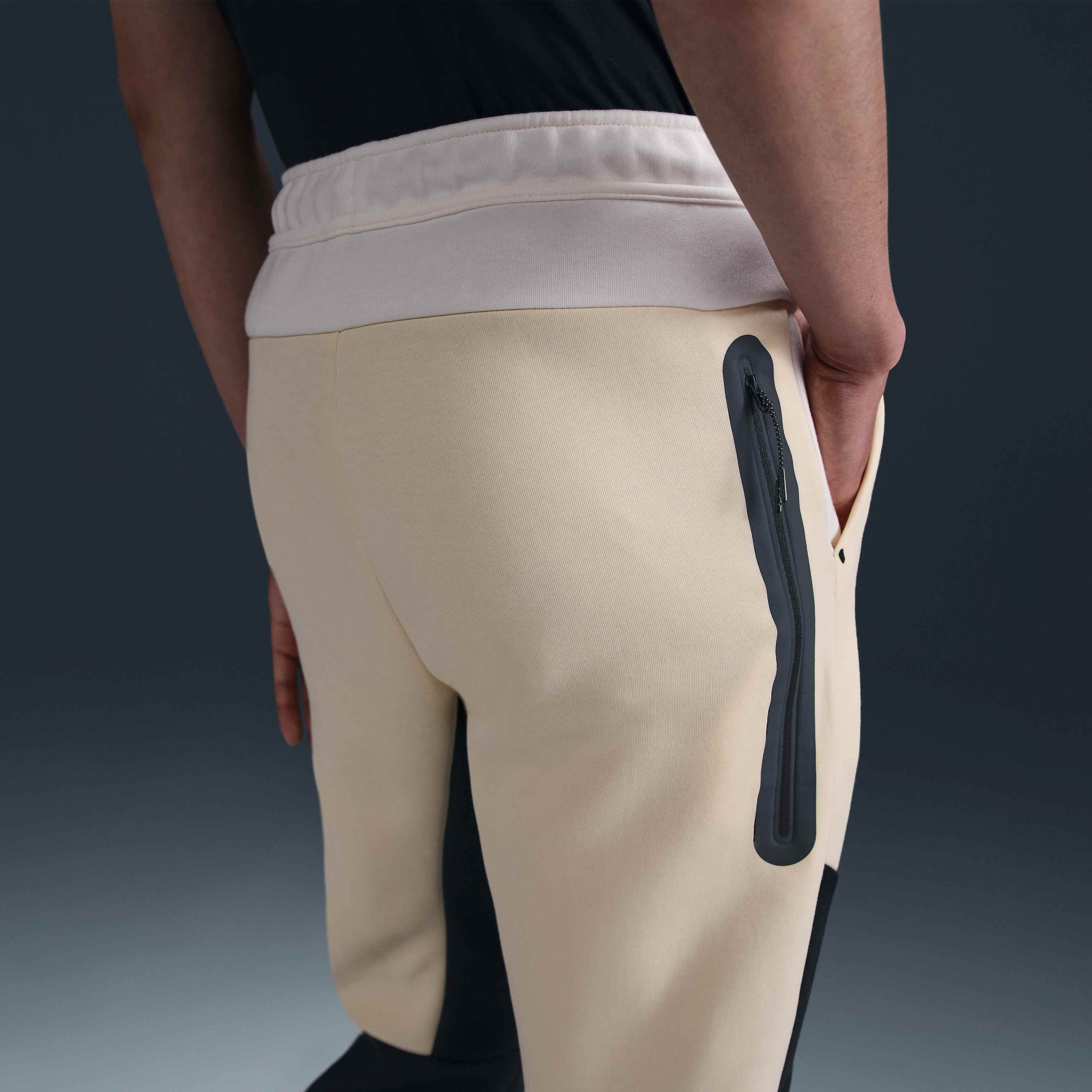 Nike Tech image number 2