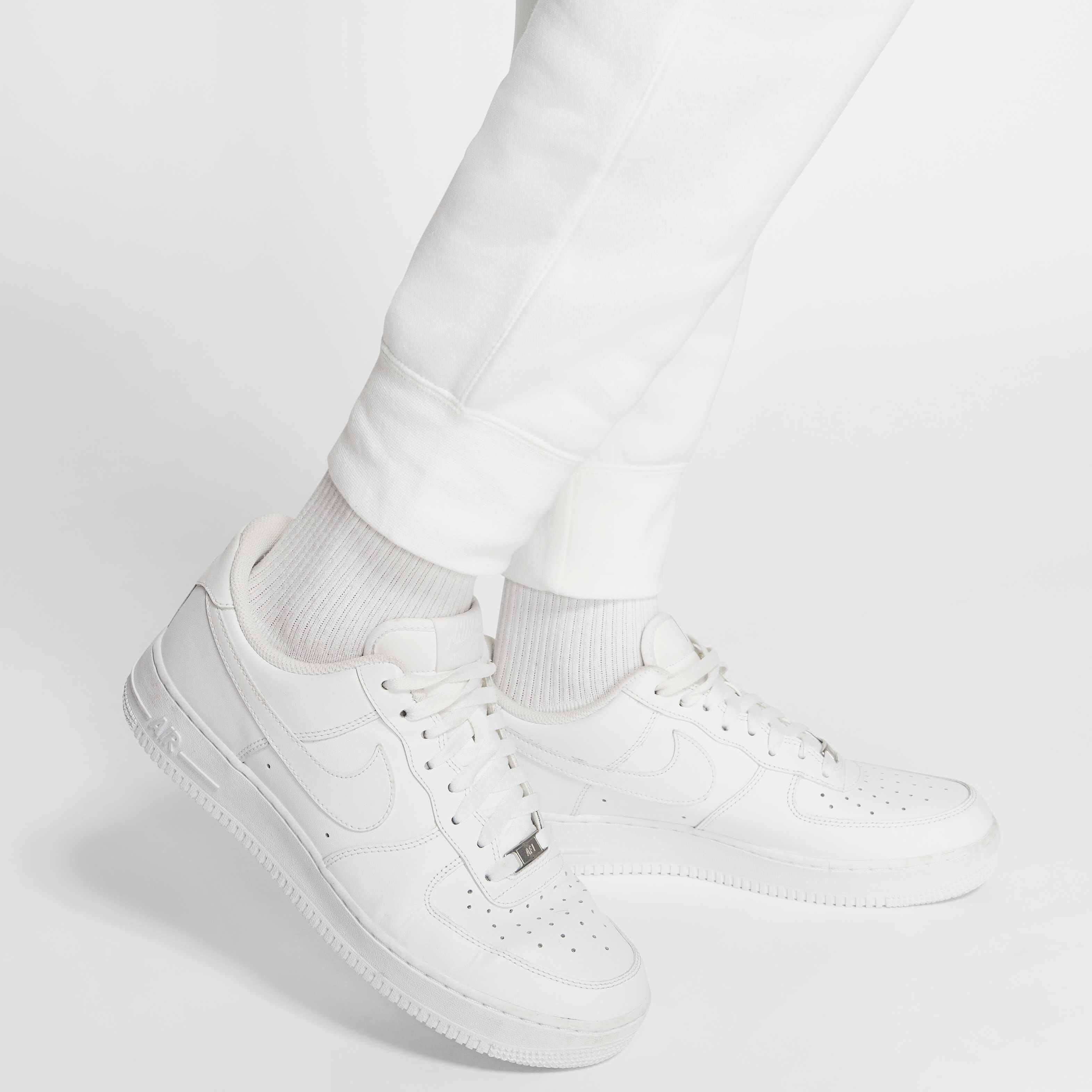 نايكي سبورتسوير كلوب فليس image number 5