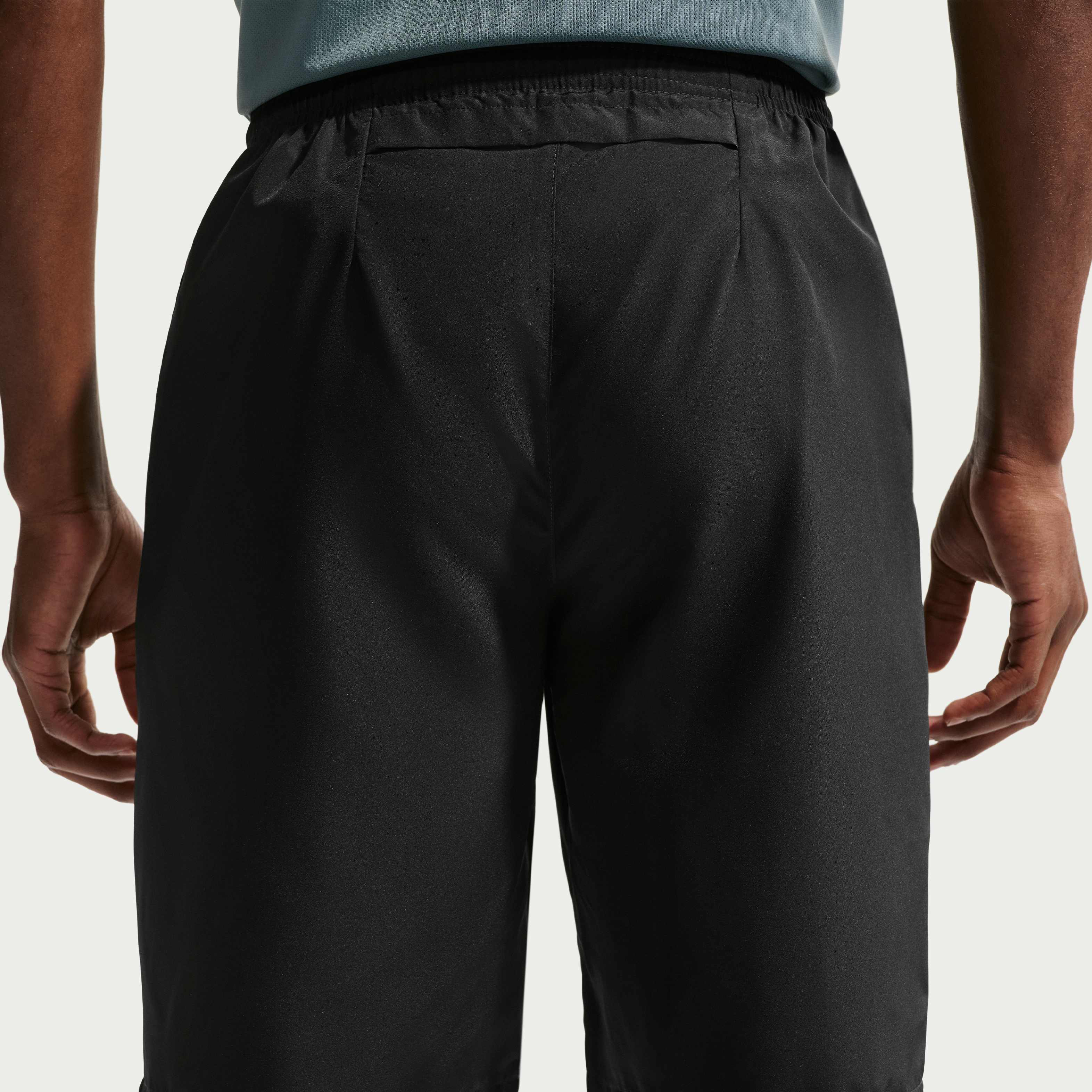 نايكي ميلر image number 2